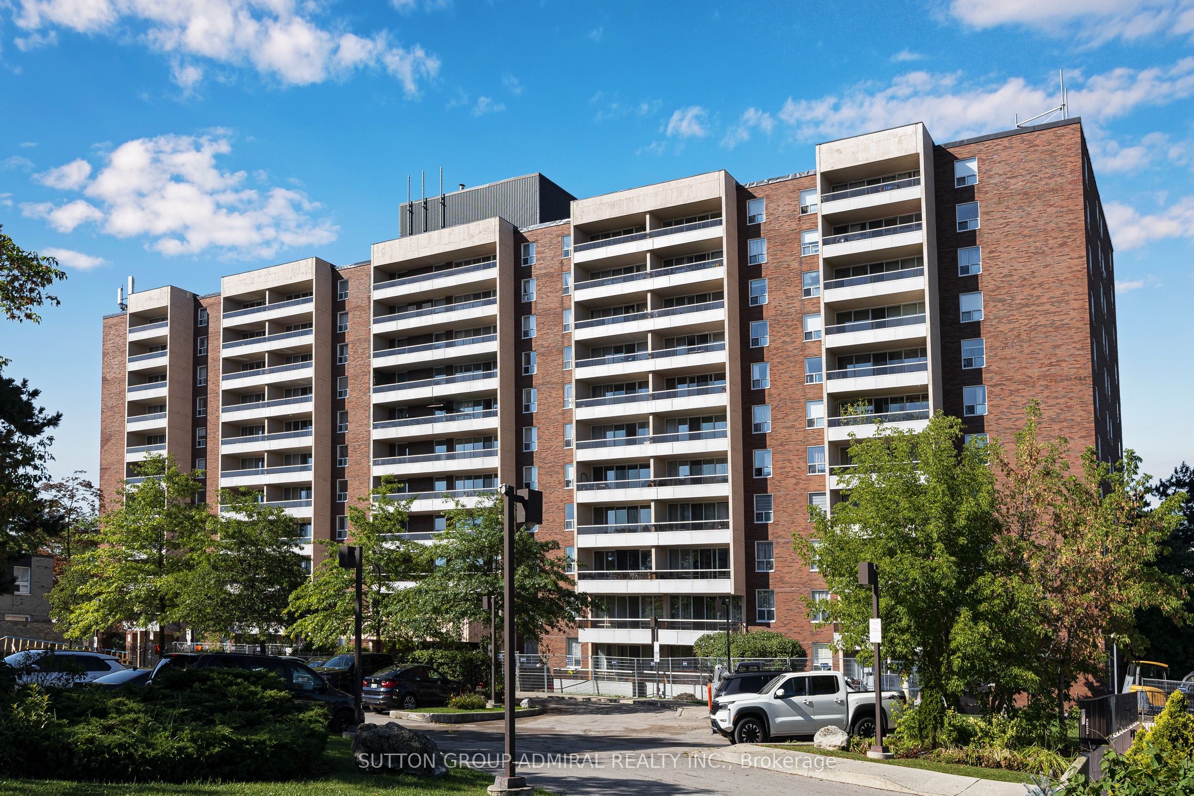 31 Four Winds Drive 503, Toronto, ON M3J 1K9