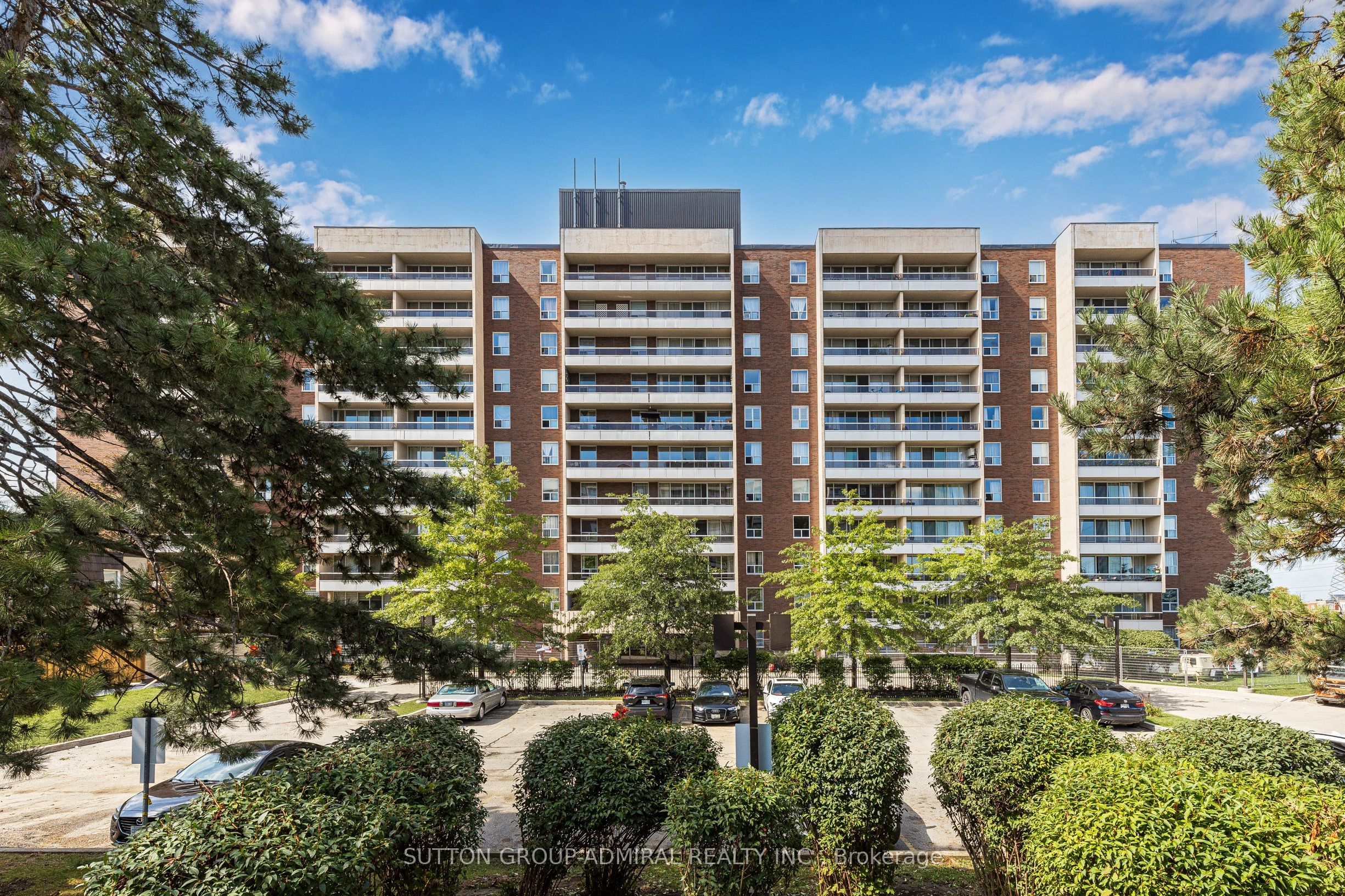 31 Four Winds Drive 503, Toronto, ON M3J 1K9 photo 3