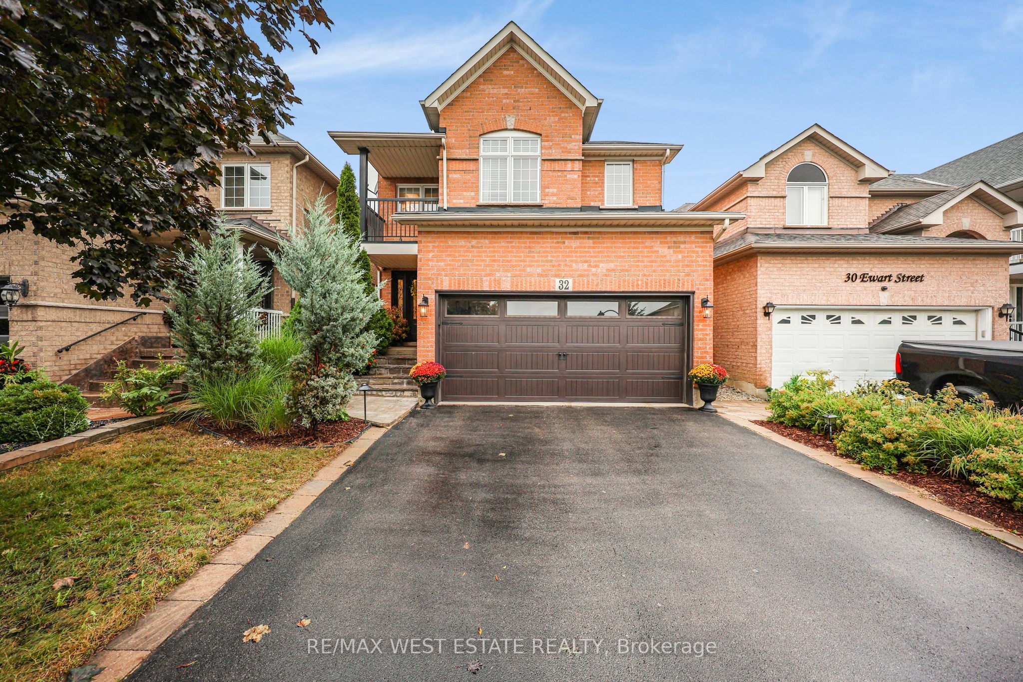 32 Ewart Street, Caledon, ON L7E 2V4