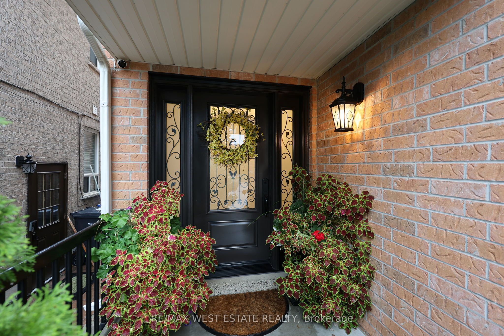 32 Ewart Street, Caledon, ON L7E 2V4 photo 4