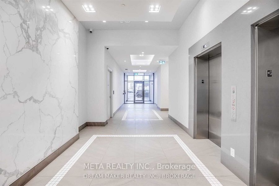 16 Mcadam Avenue 205, Toronto, ON M6A 0C4 photo 3