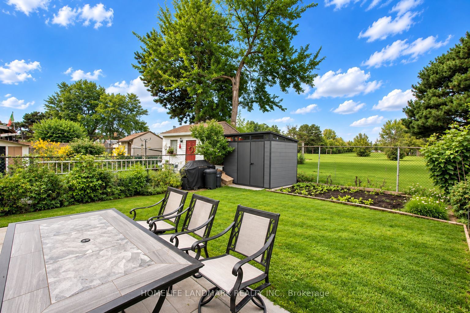 2419 Cashmere Avenue, Mississauga, ON L5B 2M7 photo 3