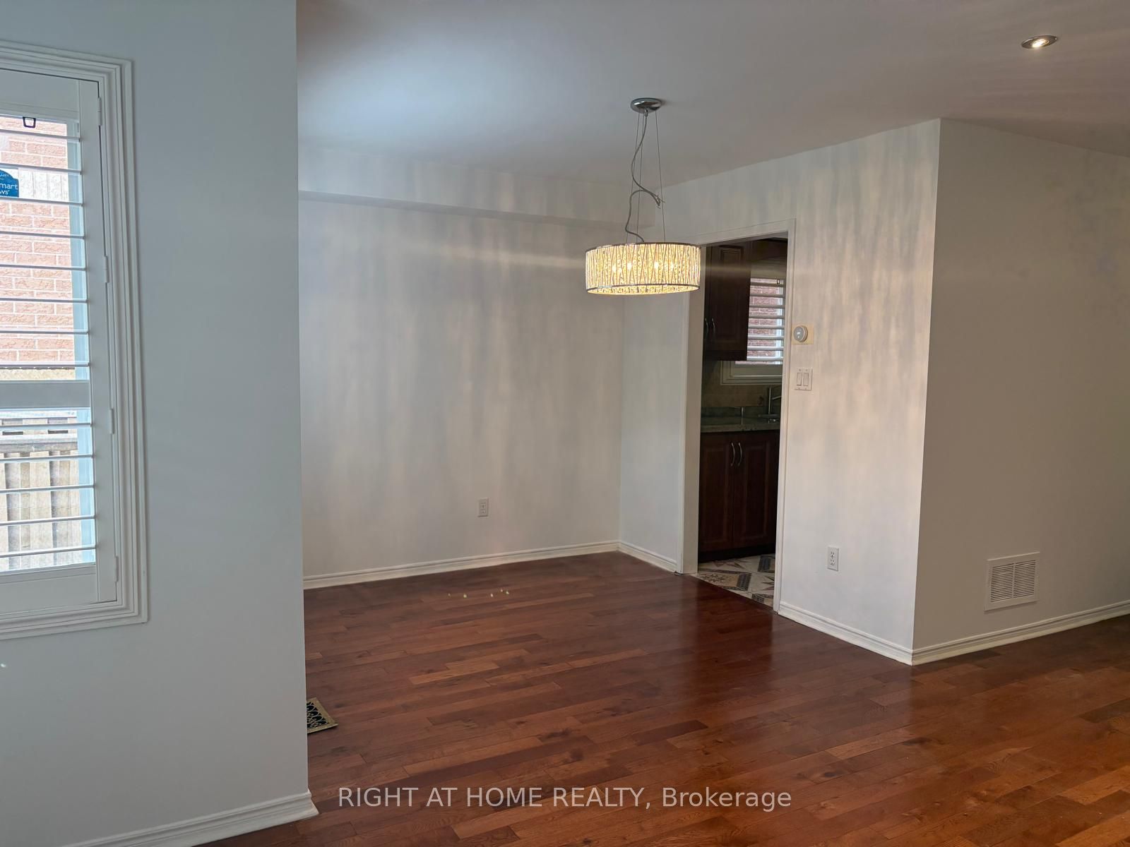 55 Sunley Crescent, Brampton, ON L6Y 5B8 photo 4