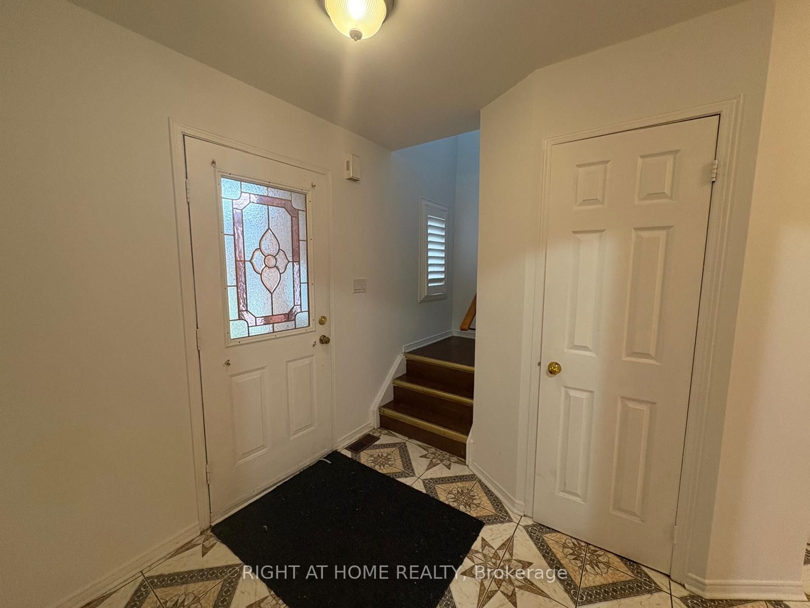 55 Sunley Crescent, Brampton, ON L6Y 5B8 photo 5