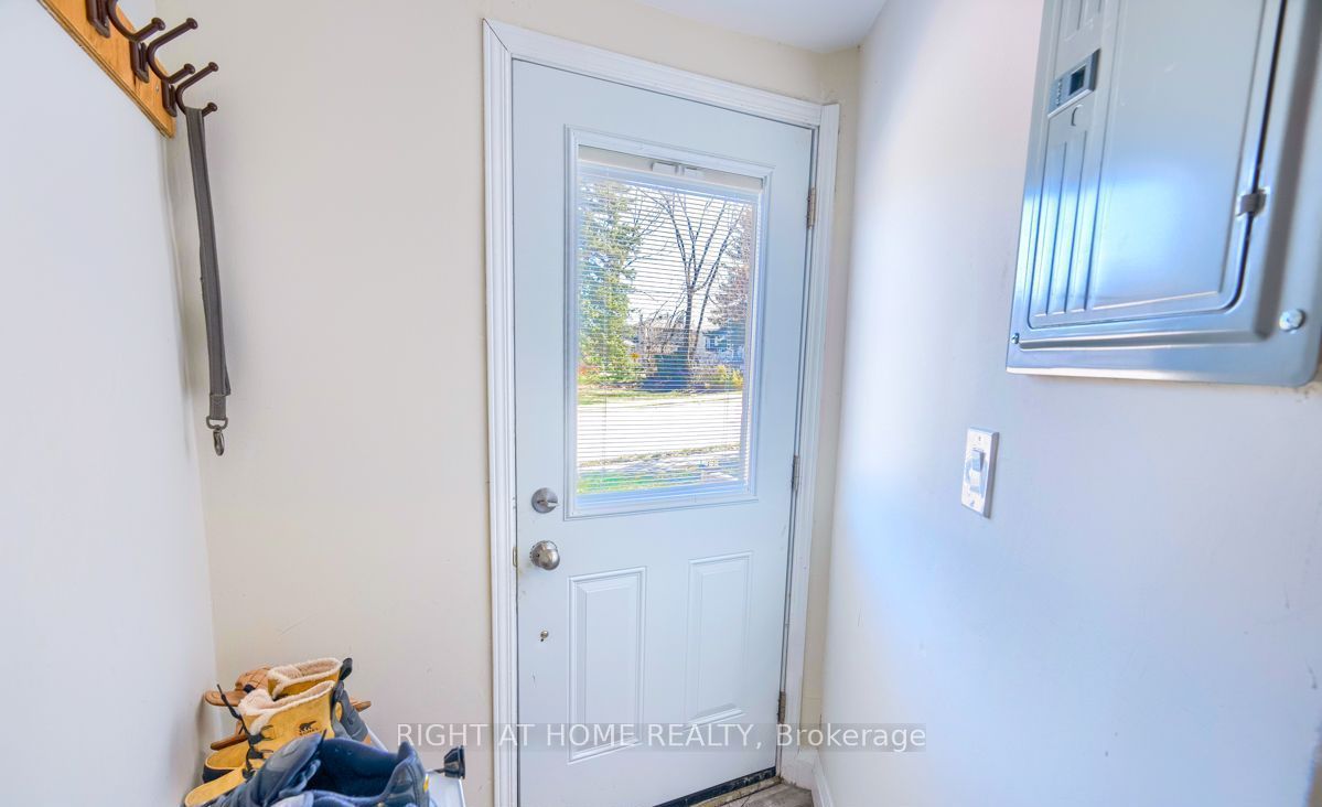 18 Ewing Street 1, Halton Hills, ON L7G 2P7 photo 5