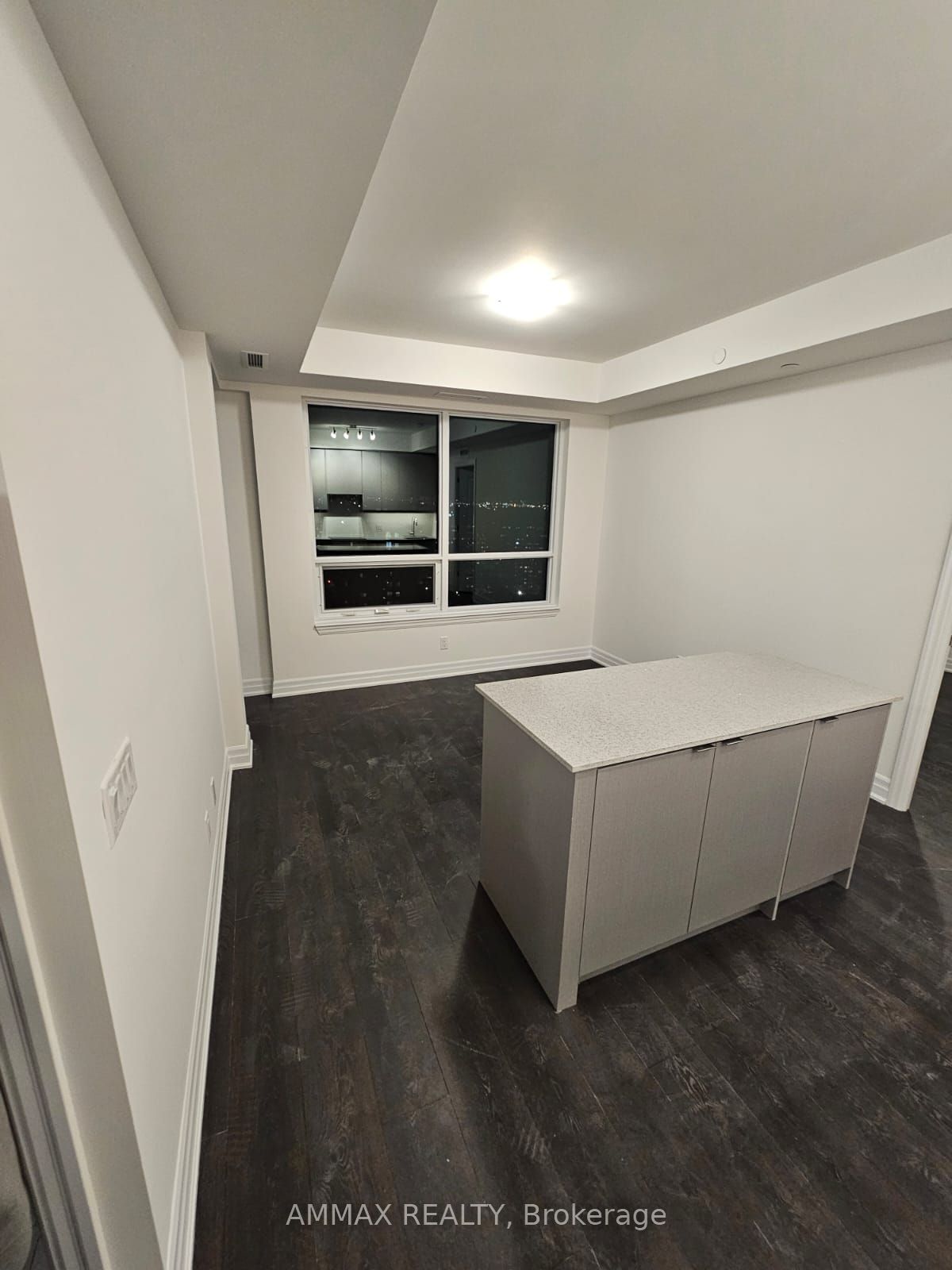 30 Elm Drive W, Mississauga, ON L5B 0N6 photo 4