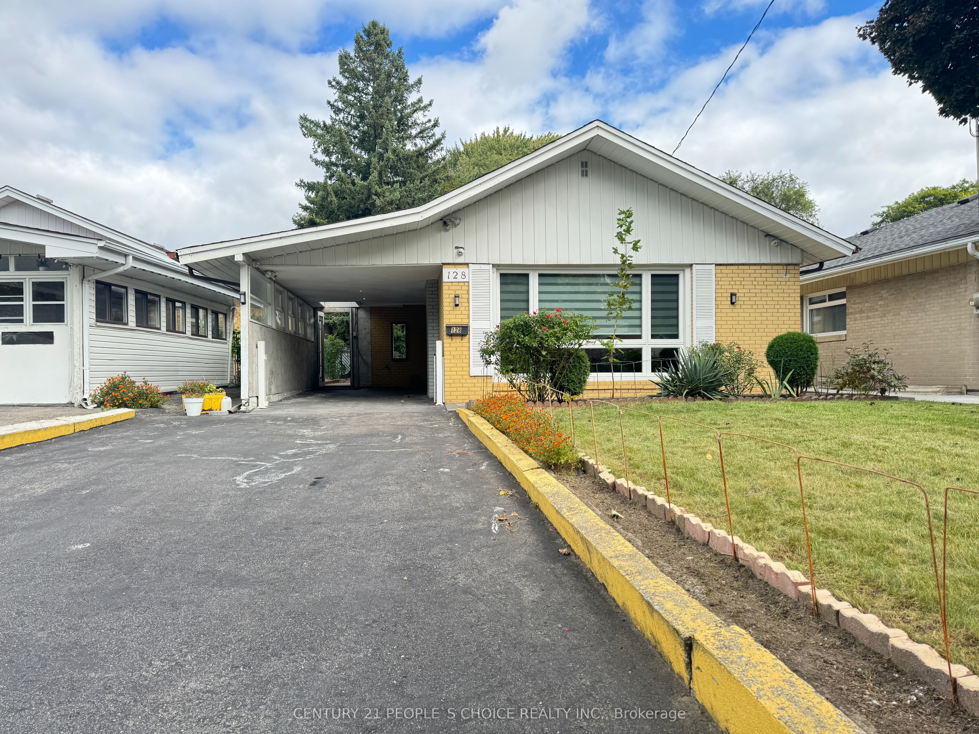 128 Elmhurst Drive, Toronto, ON M9W 2K4 photo 5