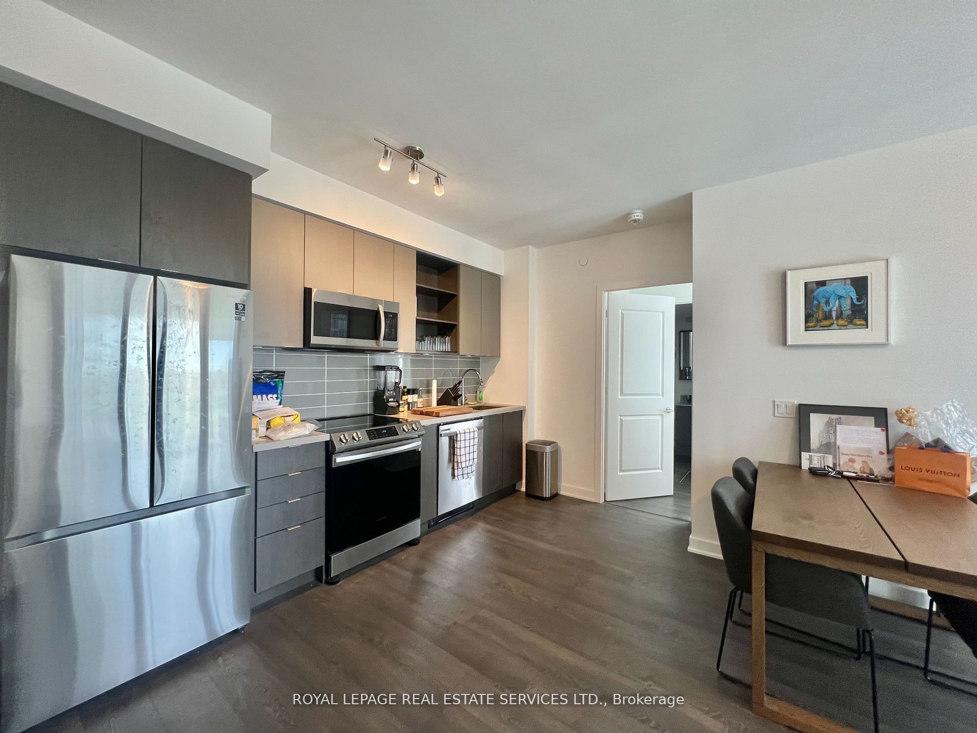 4675 Metcalfe Avenue S 904, Mississauga, ON L5M 0Z8 photo 5