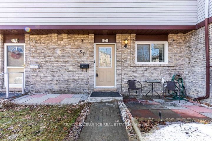 45 Hansen Road N 57, Brampton, ON L6V 3C5 photo 2