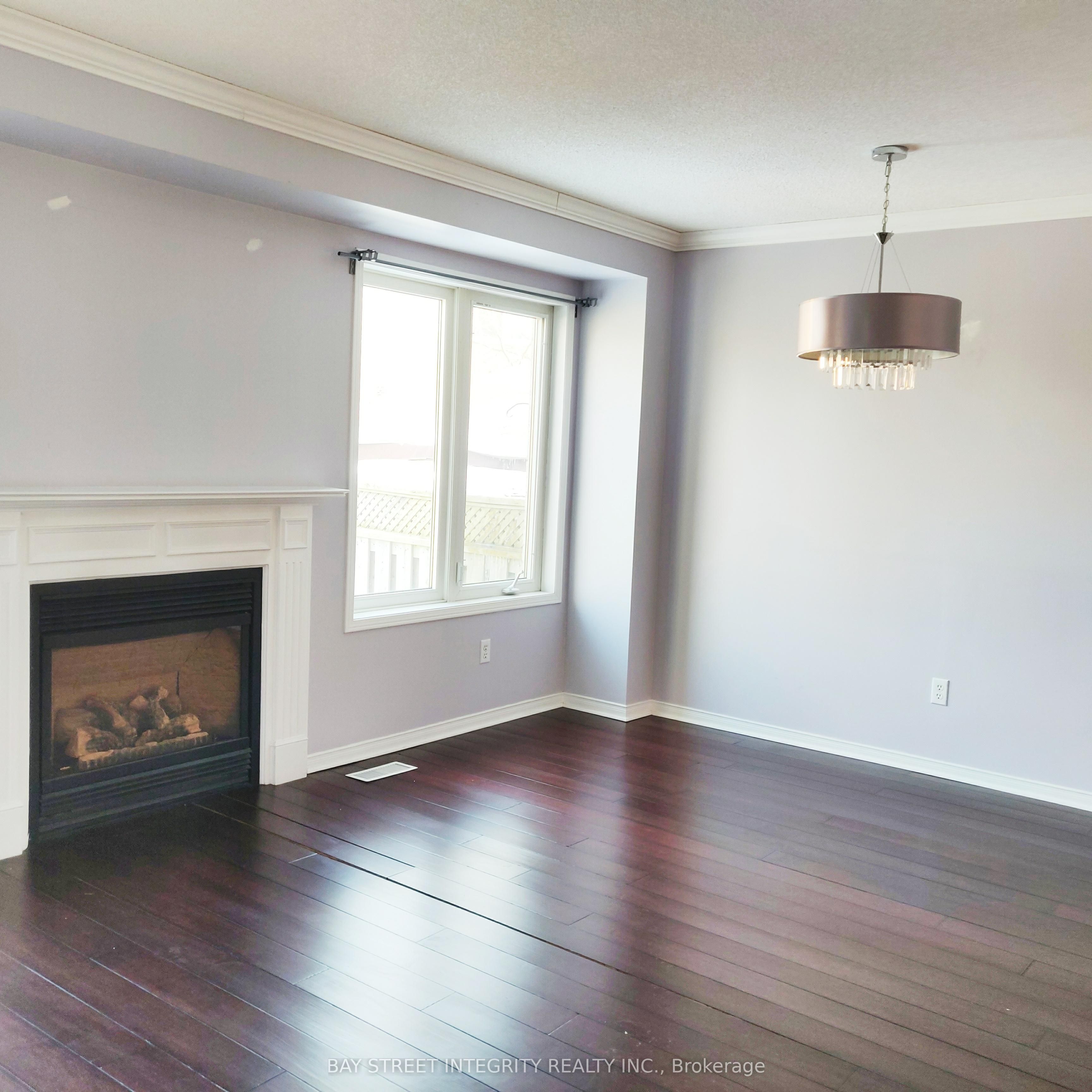 2054 Glenhampton Road, Oakville, ON L6M 3T9 photo 2