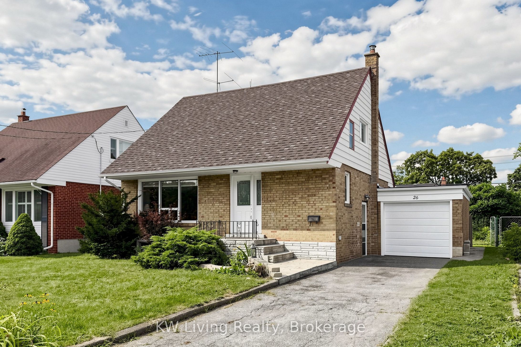 26 Mooreshead Drive, Toronto, ON M9C 2R8