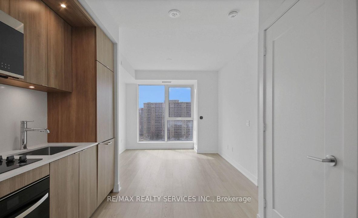 60 Central Park Road Way 1405, Toronto, ON M9A 3K1 photo 2