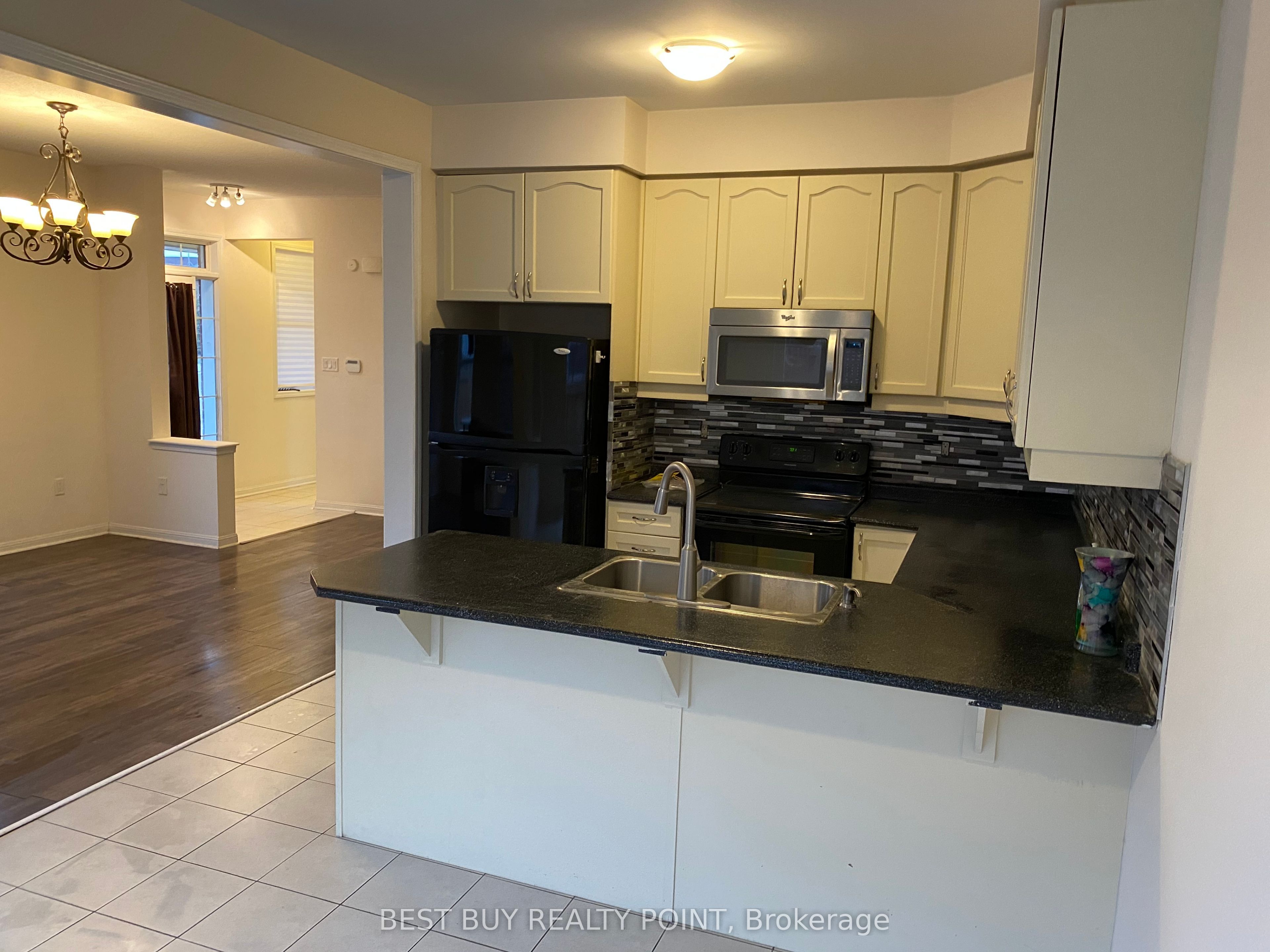 81 Ruhl Drive, Milton, ON L9T 8S4 photo 3