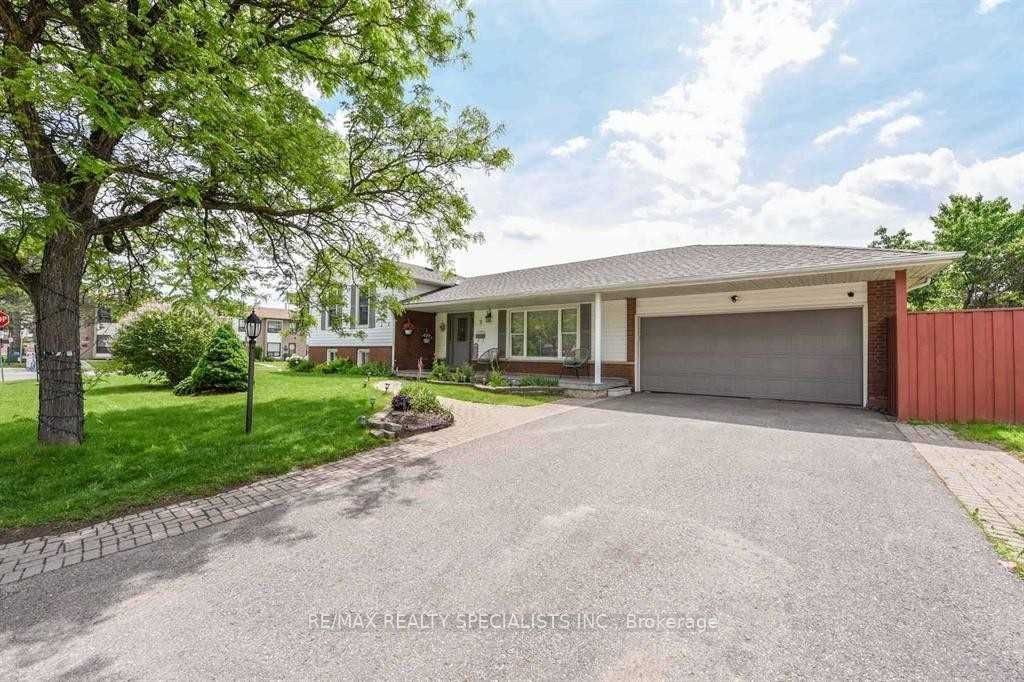 2 Marchbank Crescent, Brampton, ON L6S 3B1 photo 4