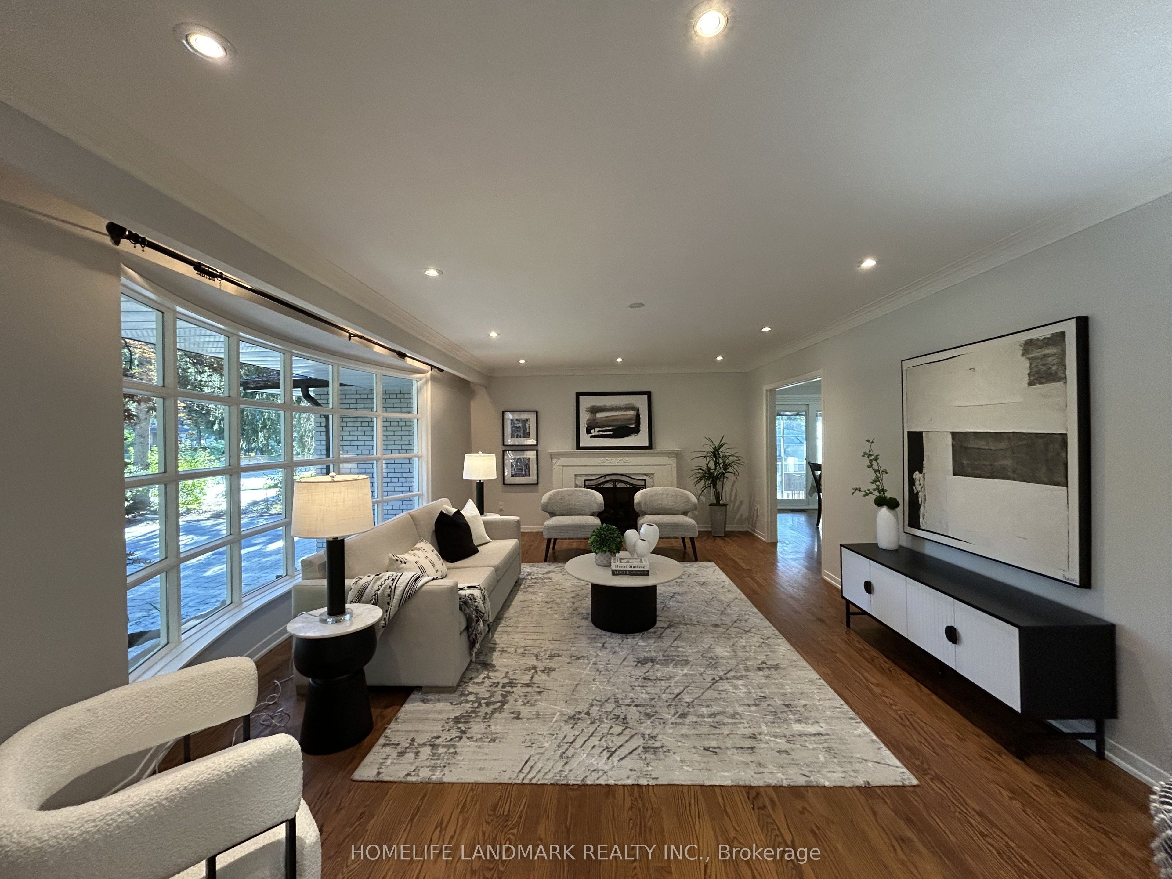 2410 Prince John Boulevard, Mississauga, ON L5K 1S2 photo 2