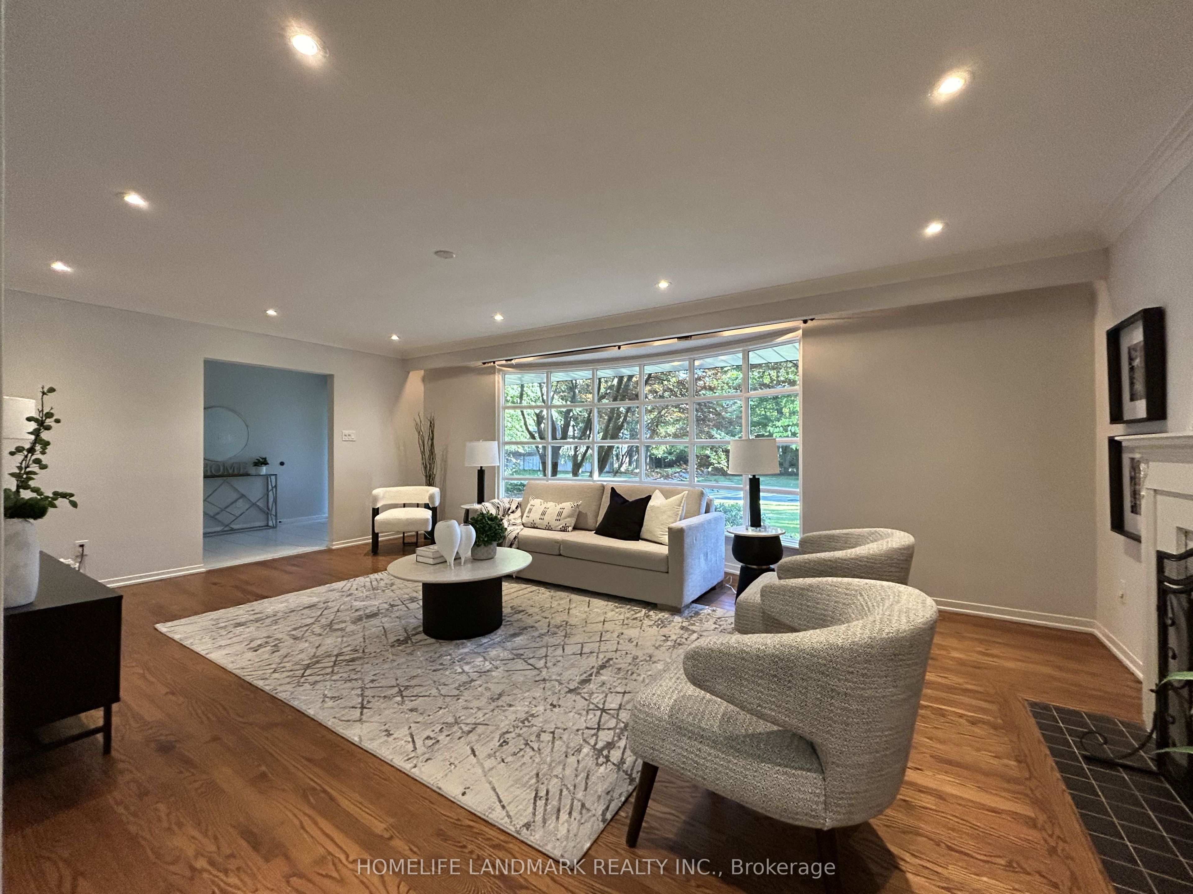 2410 Prince John Boulevard, Mississauga, ON L5K 1S2 photo 3