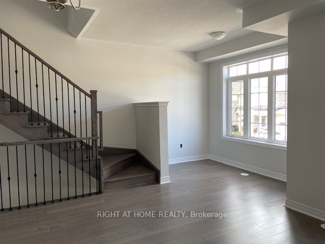 3312 Erasmum Street, Oakville, ON L6M 4J9 photo 4