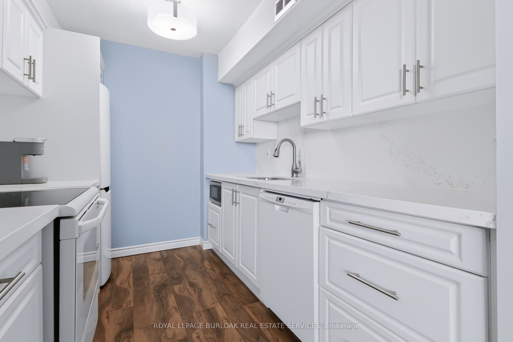 700 Dynes Road 1217, Burlington, ON L7N 3M2 photo 4