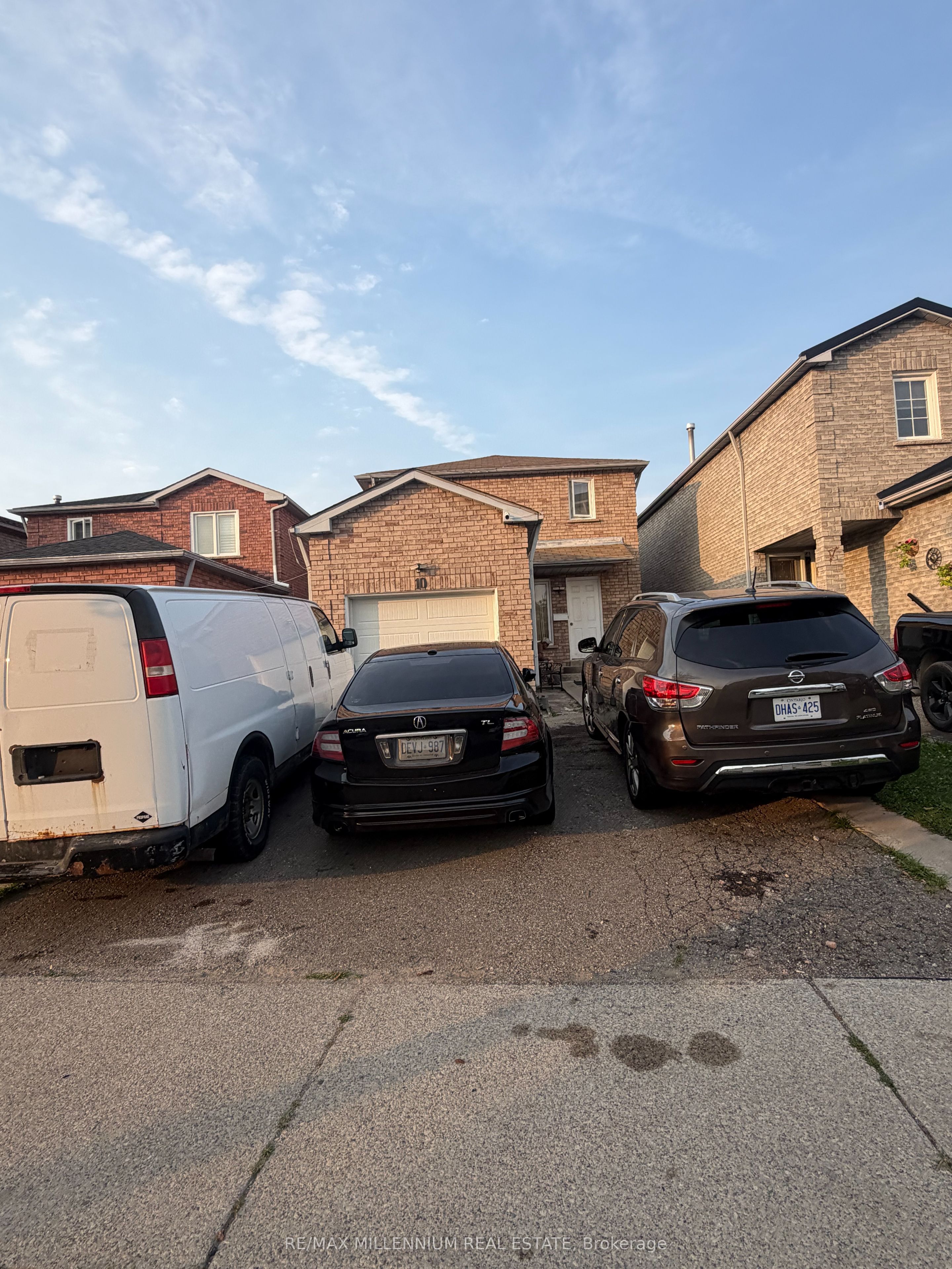 10 Hendricks Crescent, Brampton, ON L6Y 4K9 photo 4