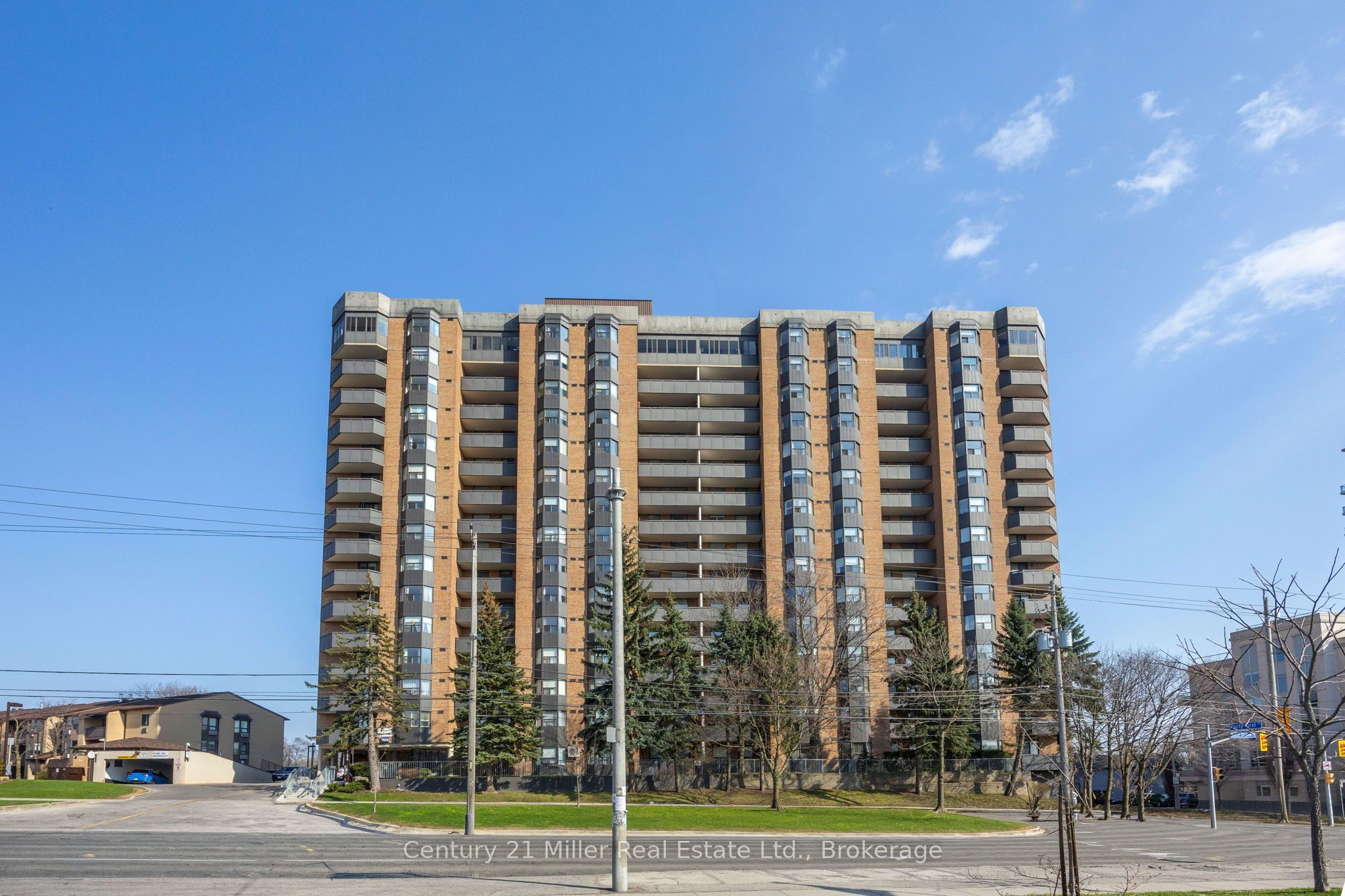 3845 Lake Shore Boulevard W 411, Toronto, ON M8W 4Y3 photo 2
