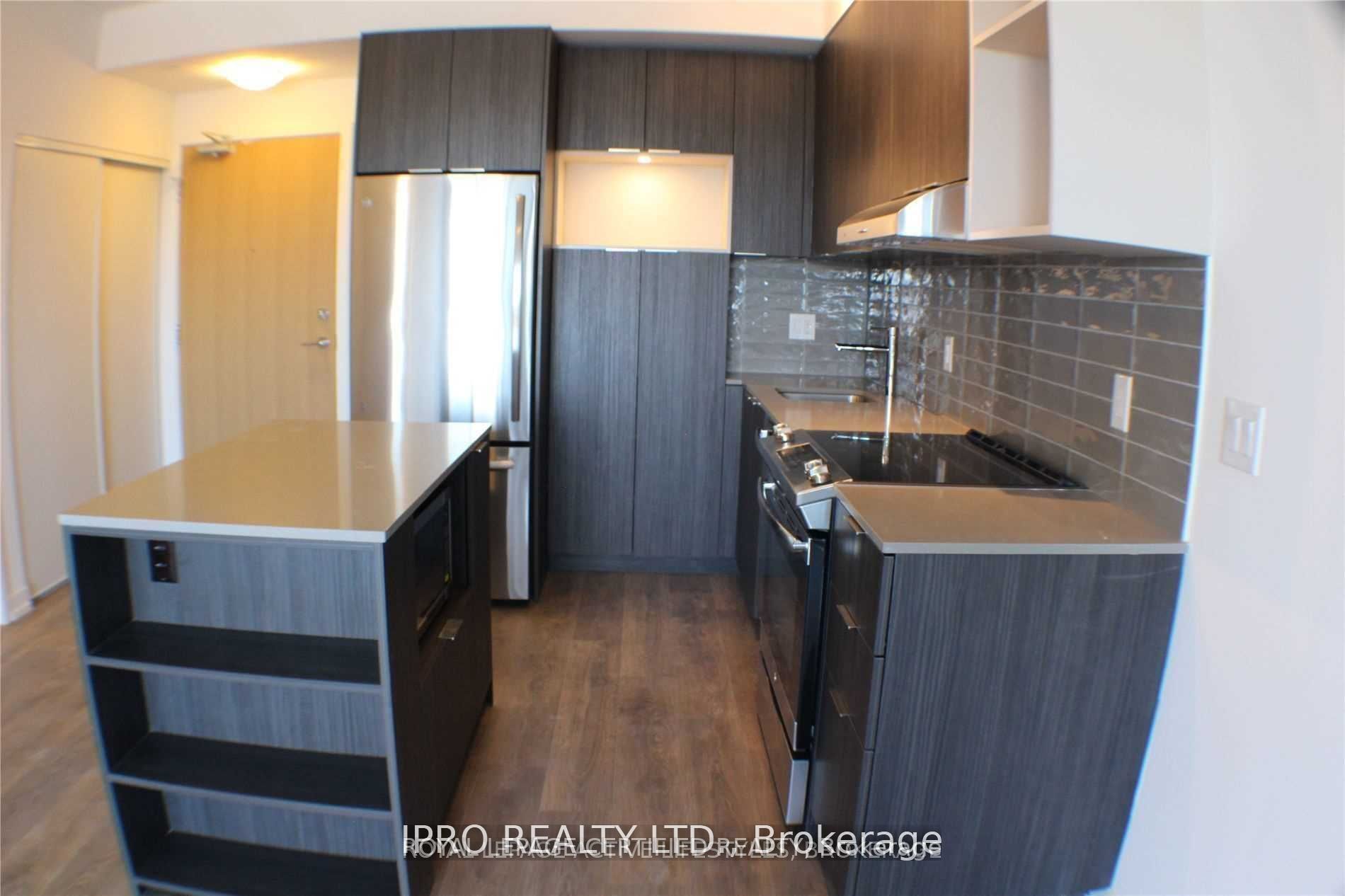 2520 Eglinton Avenue W 1008, Mississauga, ON L5M 0Y4 photo 3