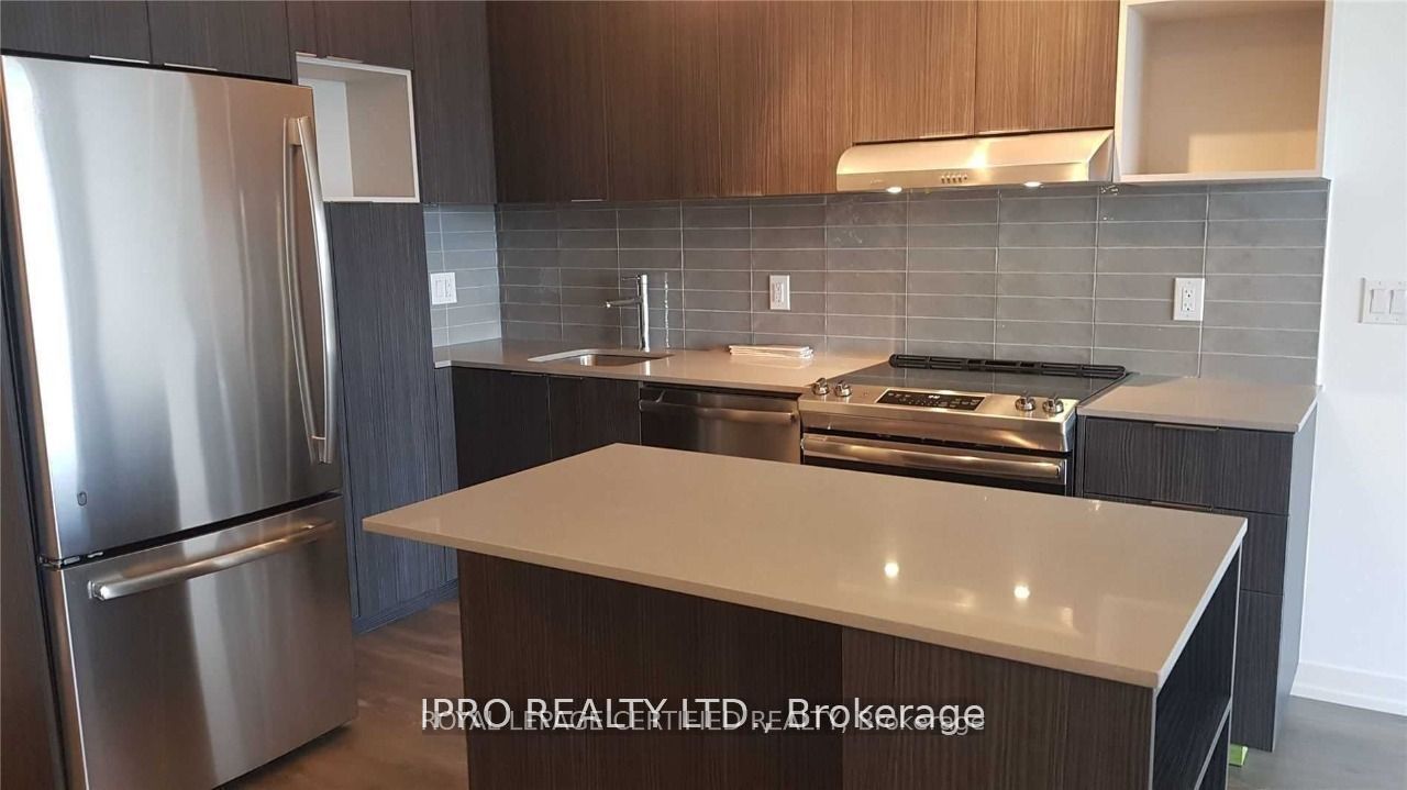 2520 Eglinton Avenue W 1008, Mississauga, ON L5M 0Y4 photo 4