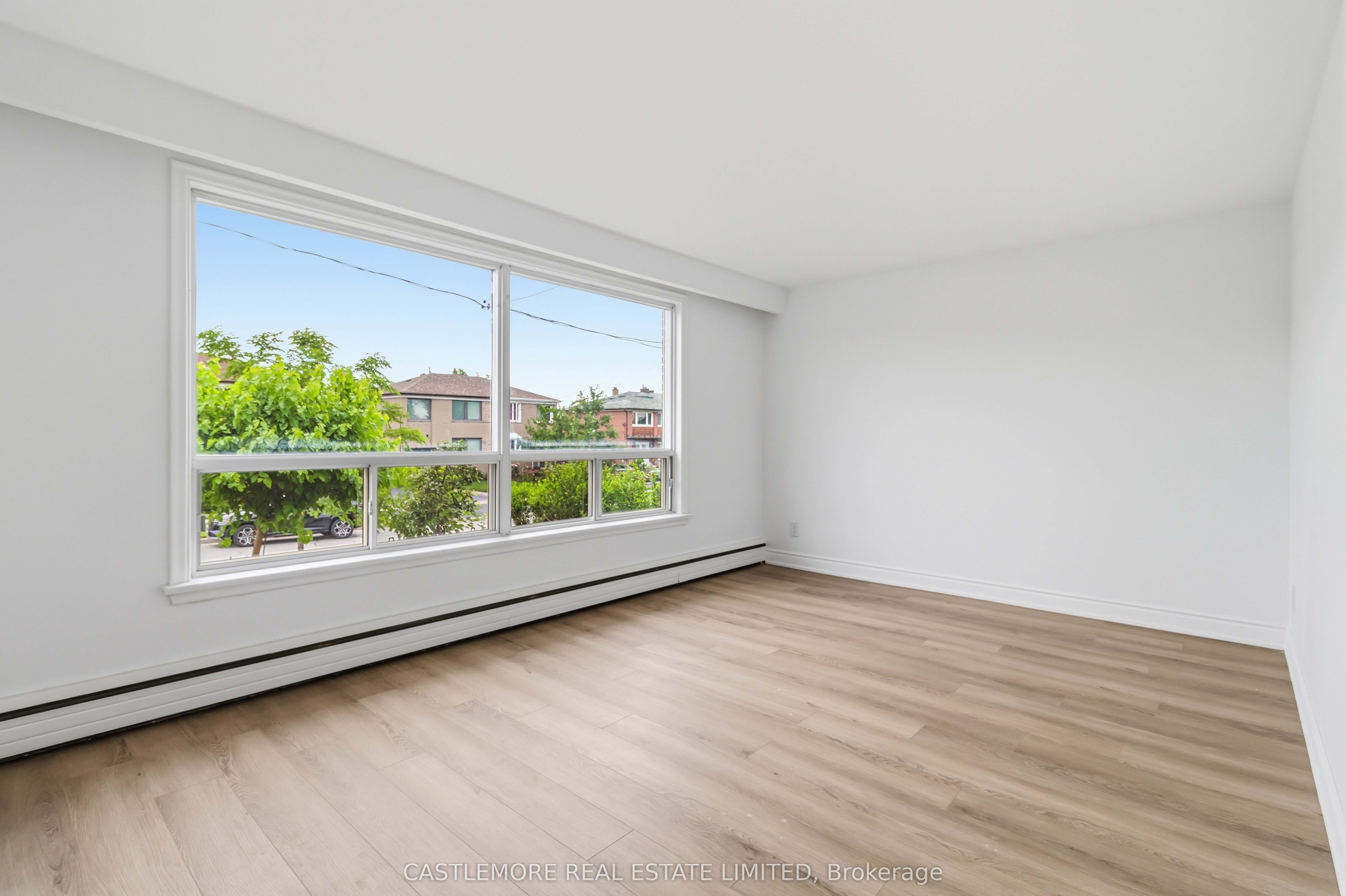 9 Allenby Avenue 1, Toronto, ON M9W 1S5 photo 5