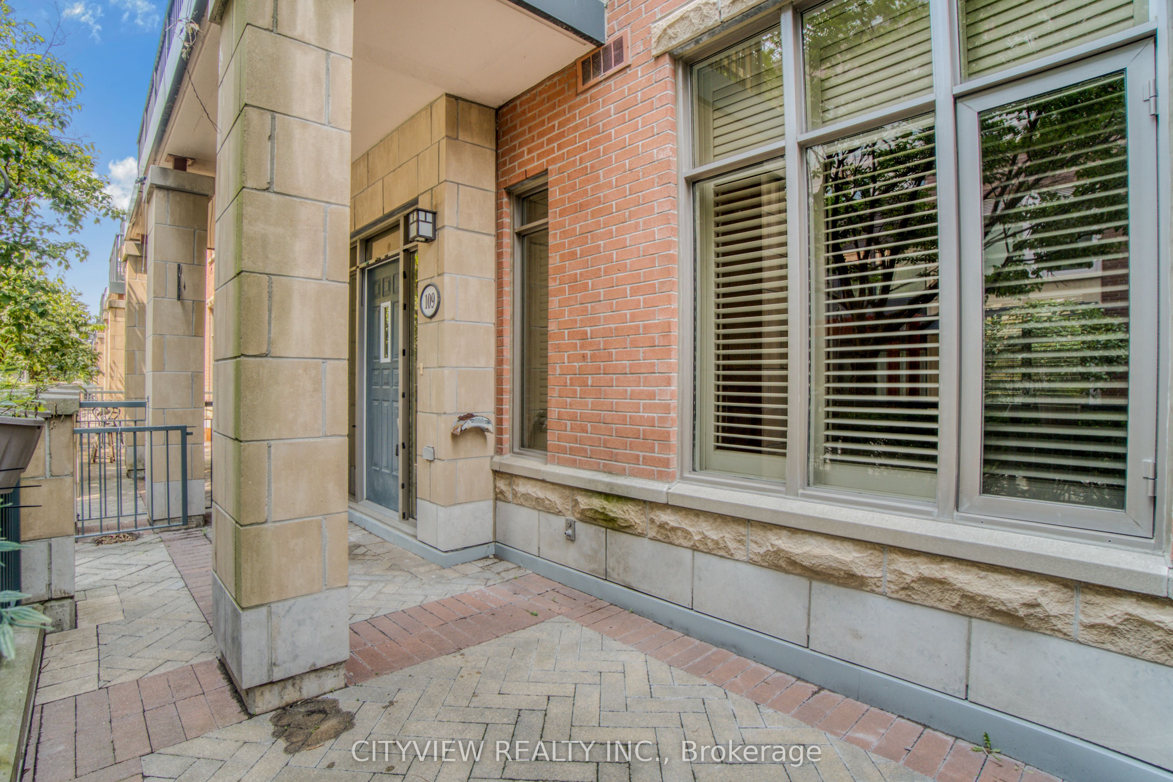 320 City Centre Drive 109, Mississauga, ON L5B 4P8 photo 5