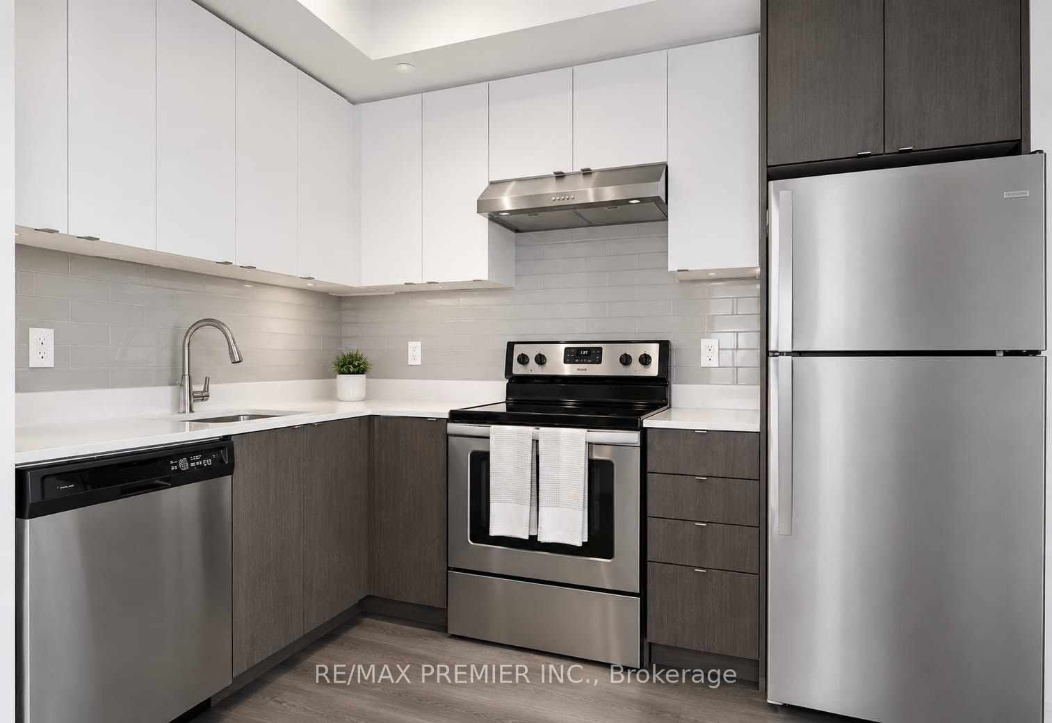 5240 Dundas Street B601, Burlington, ON L7L 0J6 photo 4