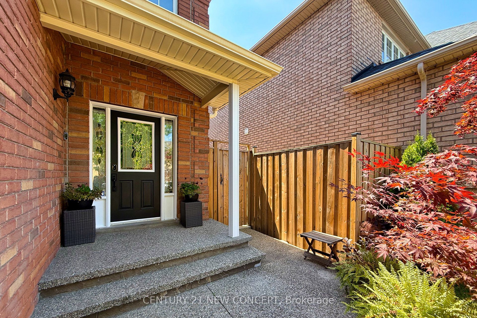 2587 Carberry Way, Oakville, ON L6M 4R8 photo 3