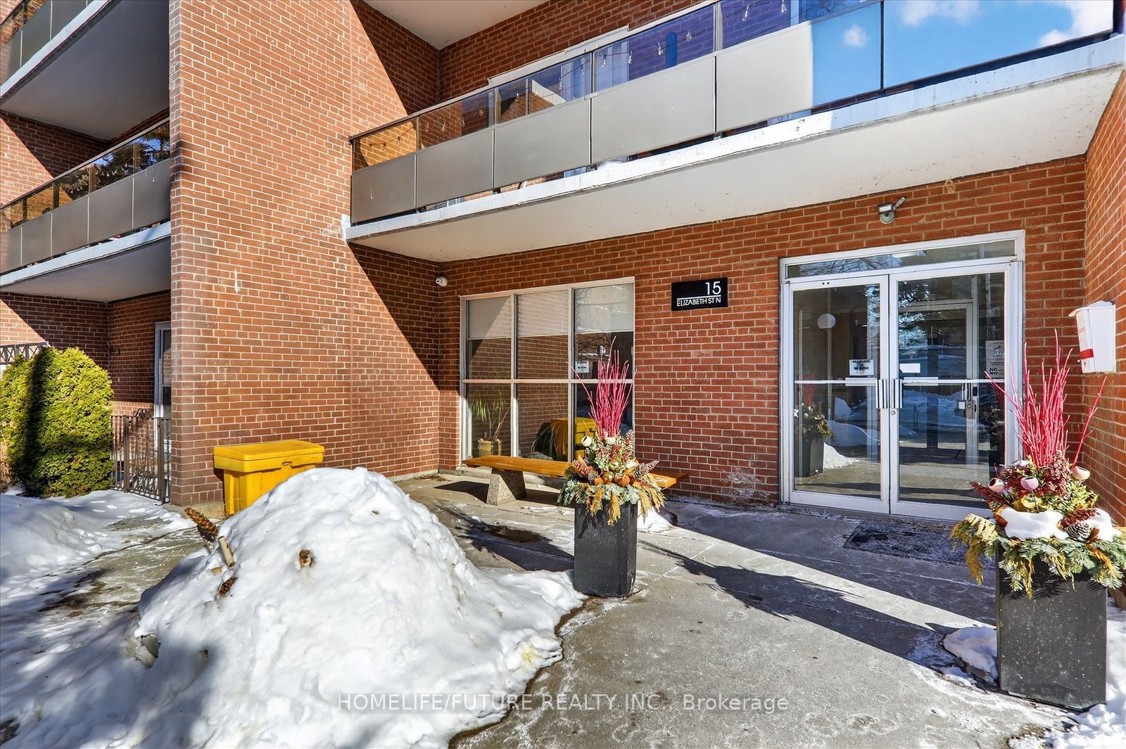 15 Elizabeth Street N 704, Mississauga, ON L5G 2Z3 photo 4