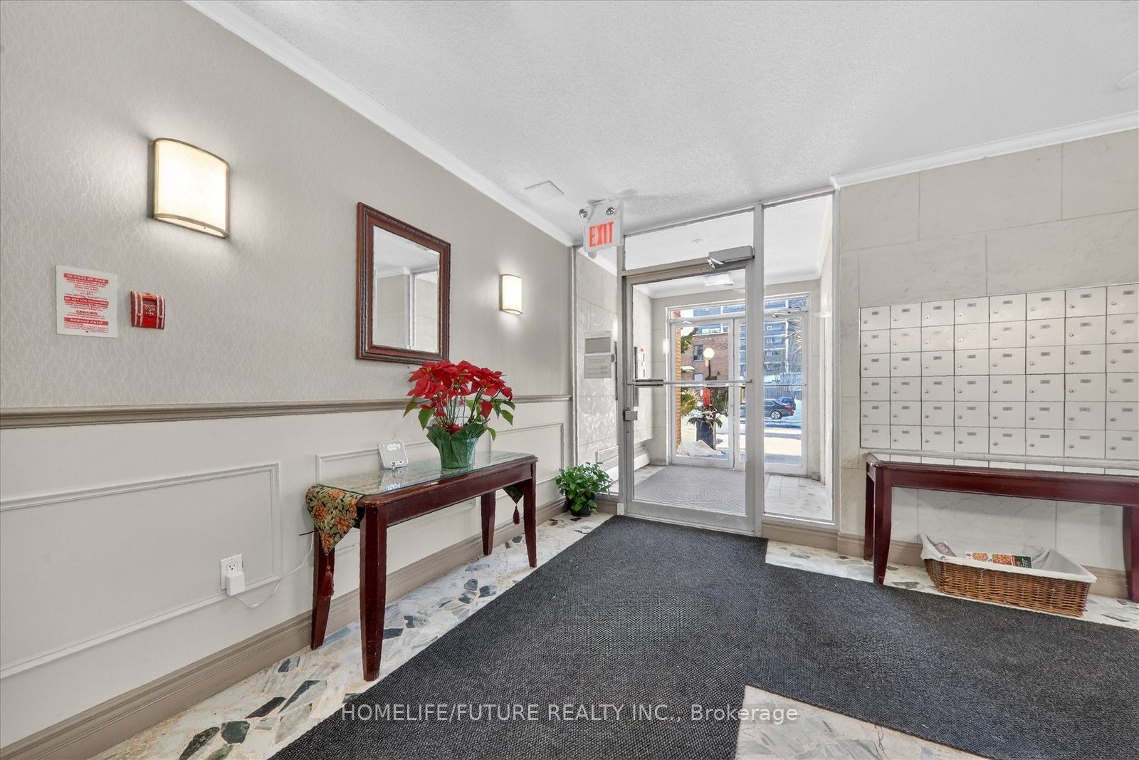 15 Elizabeth Street N 704, Mississauga, ON L5G 2Z3 photo 5