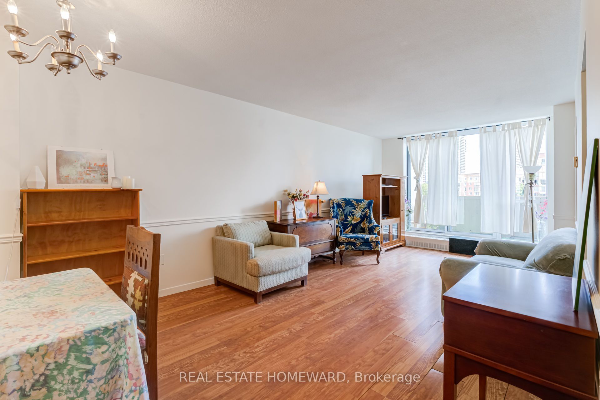 60 Southport Street 218, Toronto, ON M6S 3N4 photo 3
