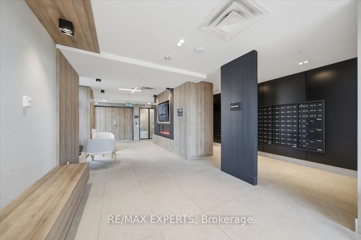 335 Wheat Boom Drive 203, Oakville, ON L6H 7Y1 photo 4