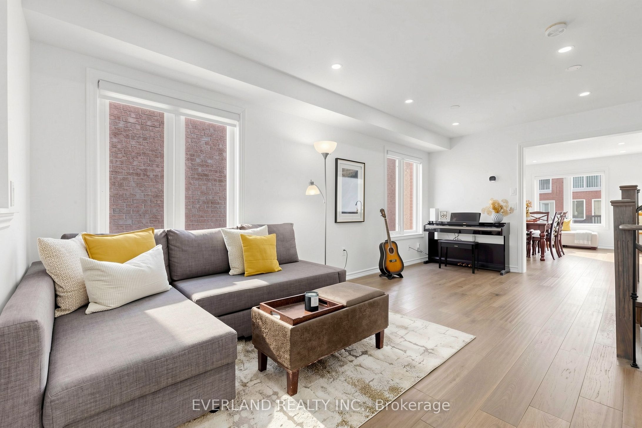 102 Nahani Way, Mississauga, ON L4Z 4J8 photo 3