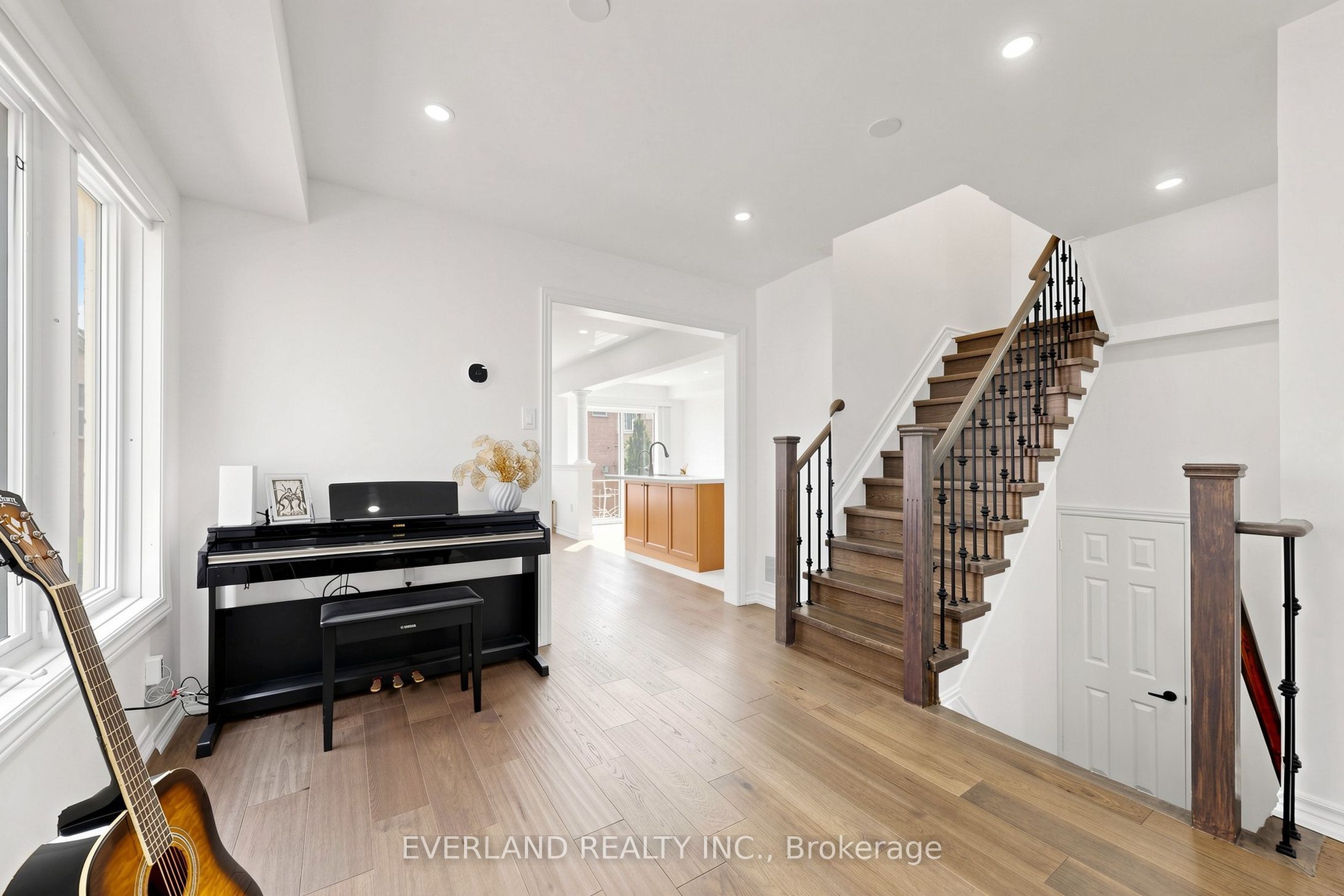 102 Nahani Way, Mississauga, ON L4Z 4J8 photo 5