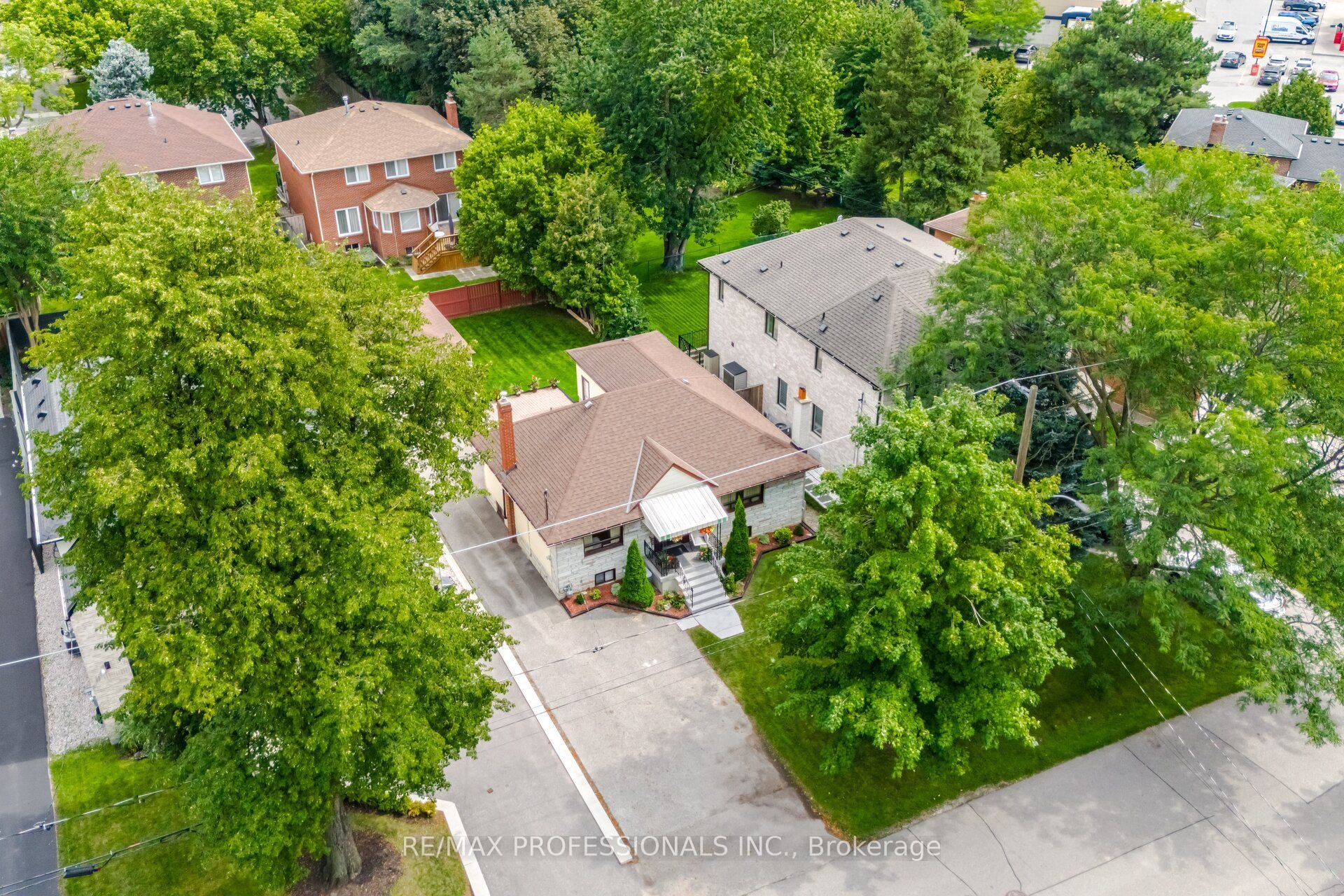 53 Wilmar Road, Toronto, ON M9B 3R8 photo 4