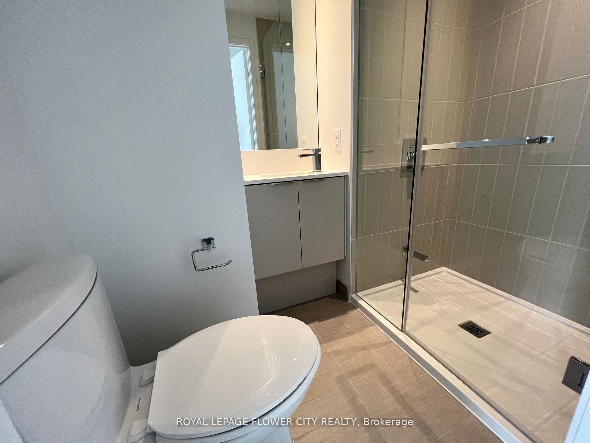 3900 Confederation Parkway 607, Mississauga, ON L5B 0M3 photo 5
