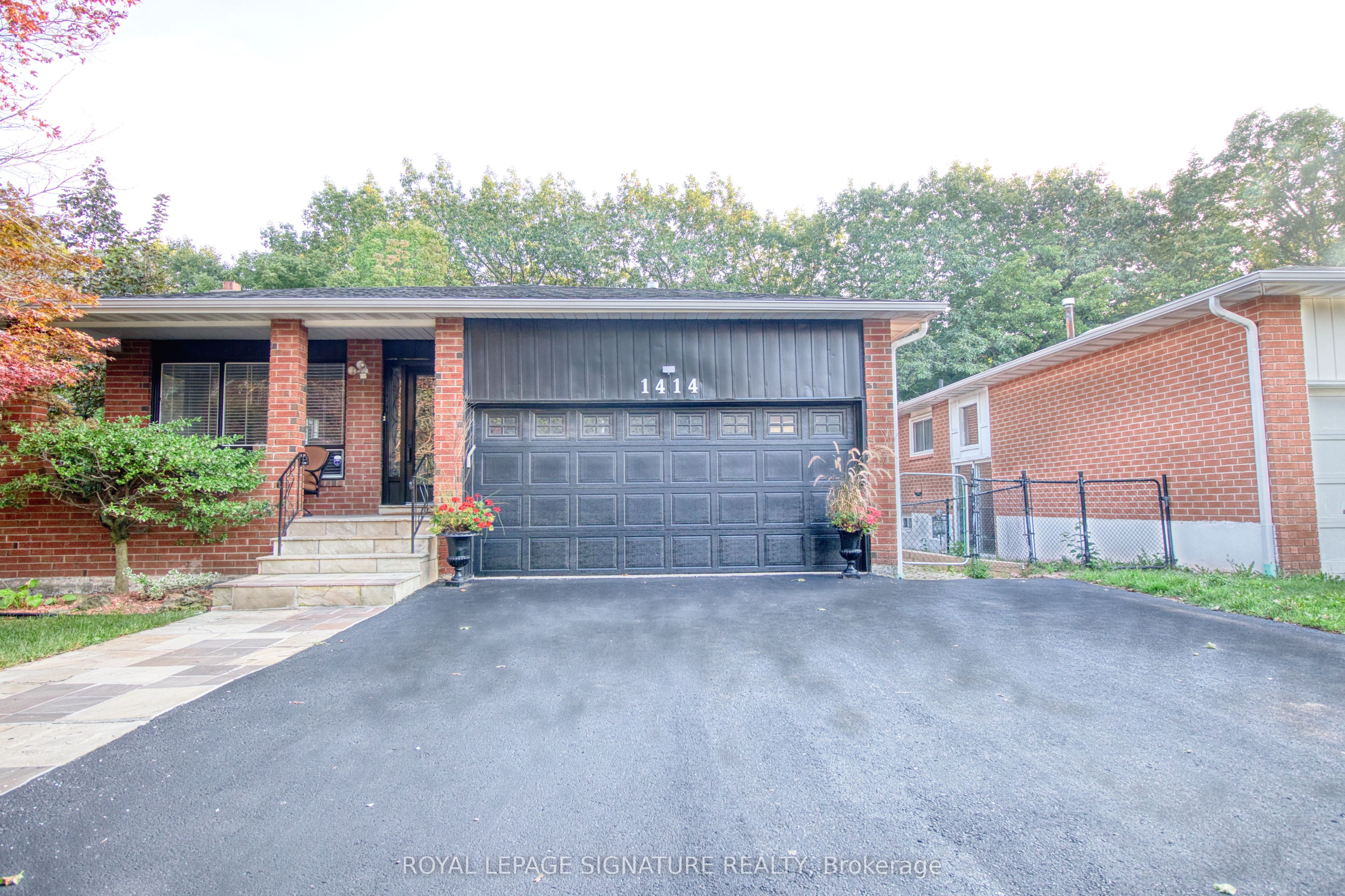 1414 Harmsworth Square, Oakville, ON L6H 3E7