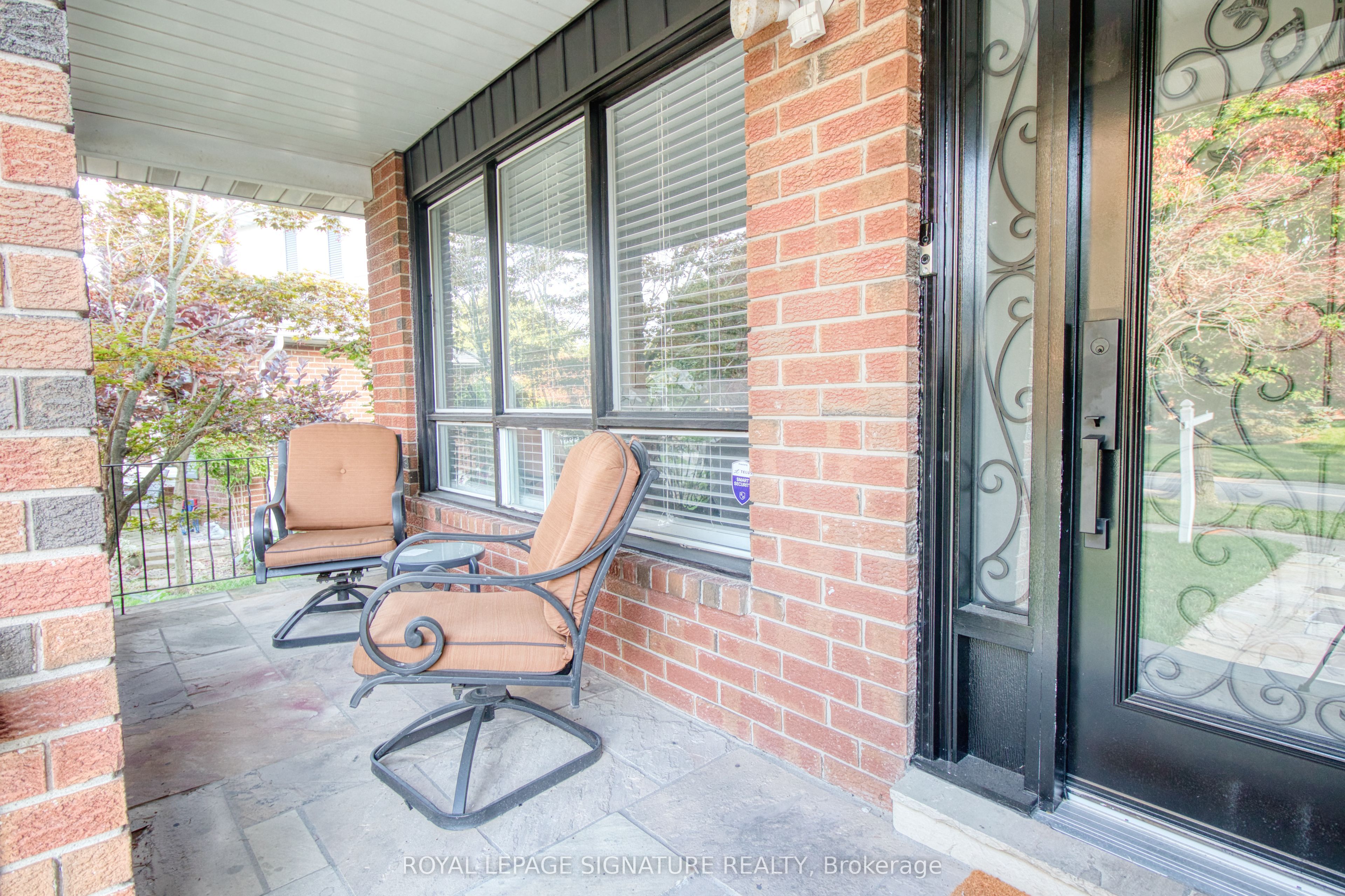 1414 Harmsworth Square, Oakville, ON L6H 3E7 photo 5