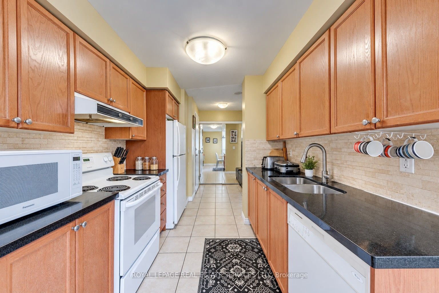 3888 Duke Of York Boulevard 1433, Mississauga, ON L5B 4P5 photo 5