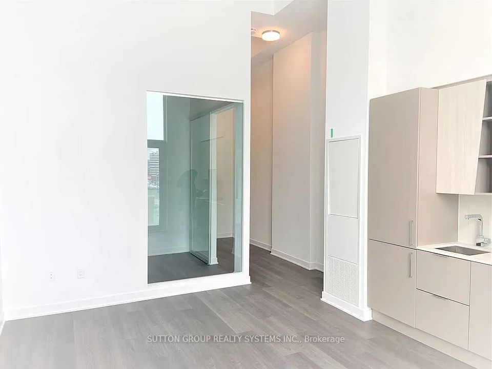 3900 Confederation Parkway 414, Mississauga, ON L5B 0M3 photo 5