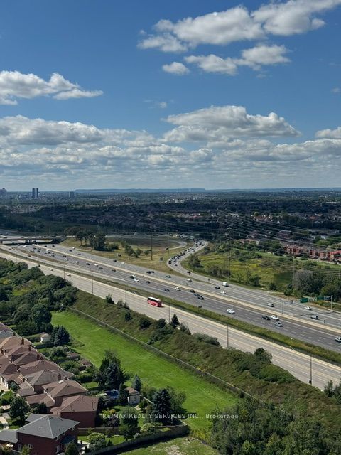 339 Rathburn Road W PH09, Mississauga, ON L5B 0K6 photo 2