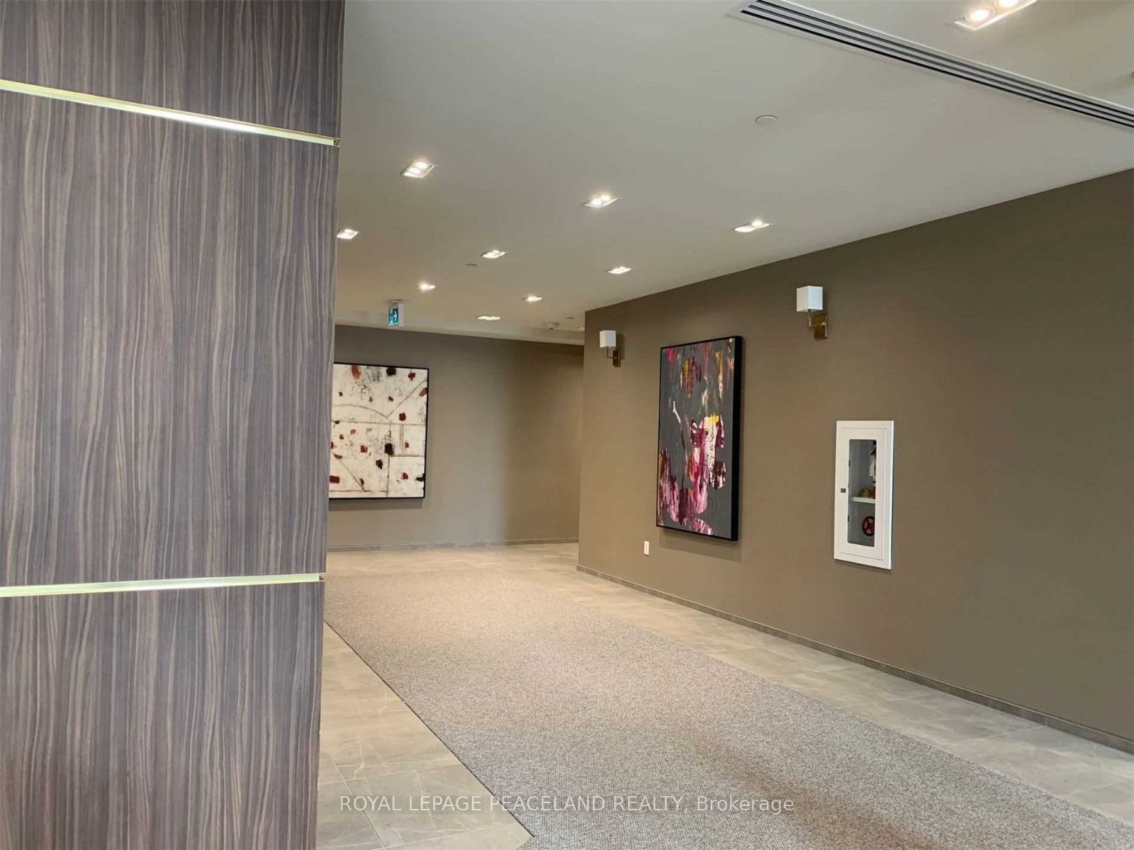 4085 Parkside Village Drive 1901, Mississauga, ON L5B 0K9 photo 4