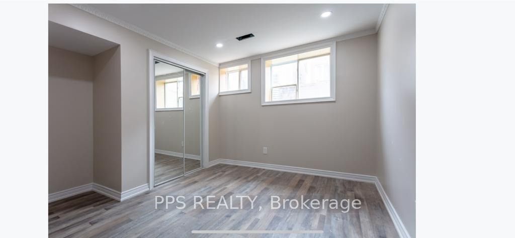 1429 Leger Way N, Milton, ON L9E 1E3 photo 4