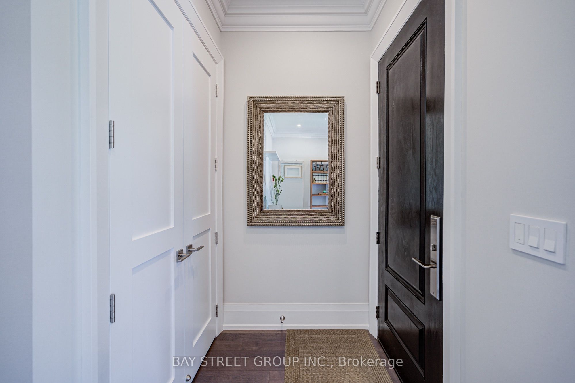 37 Barker Avenue, Toronto, ON M9V 1E6 photo 3