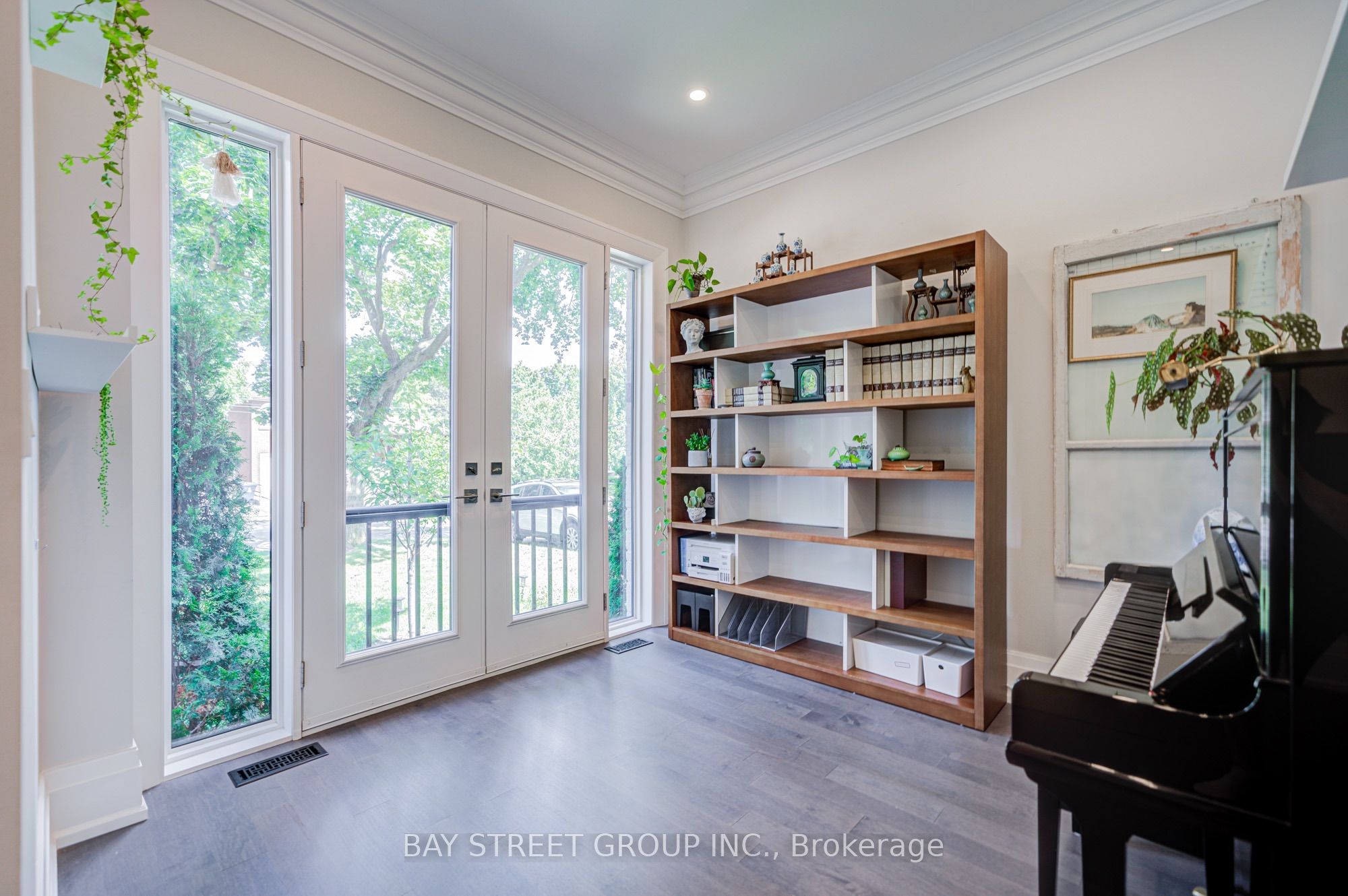 37 Barker Avenue, Toronto, ON M9V 1E6 photo 4