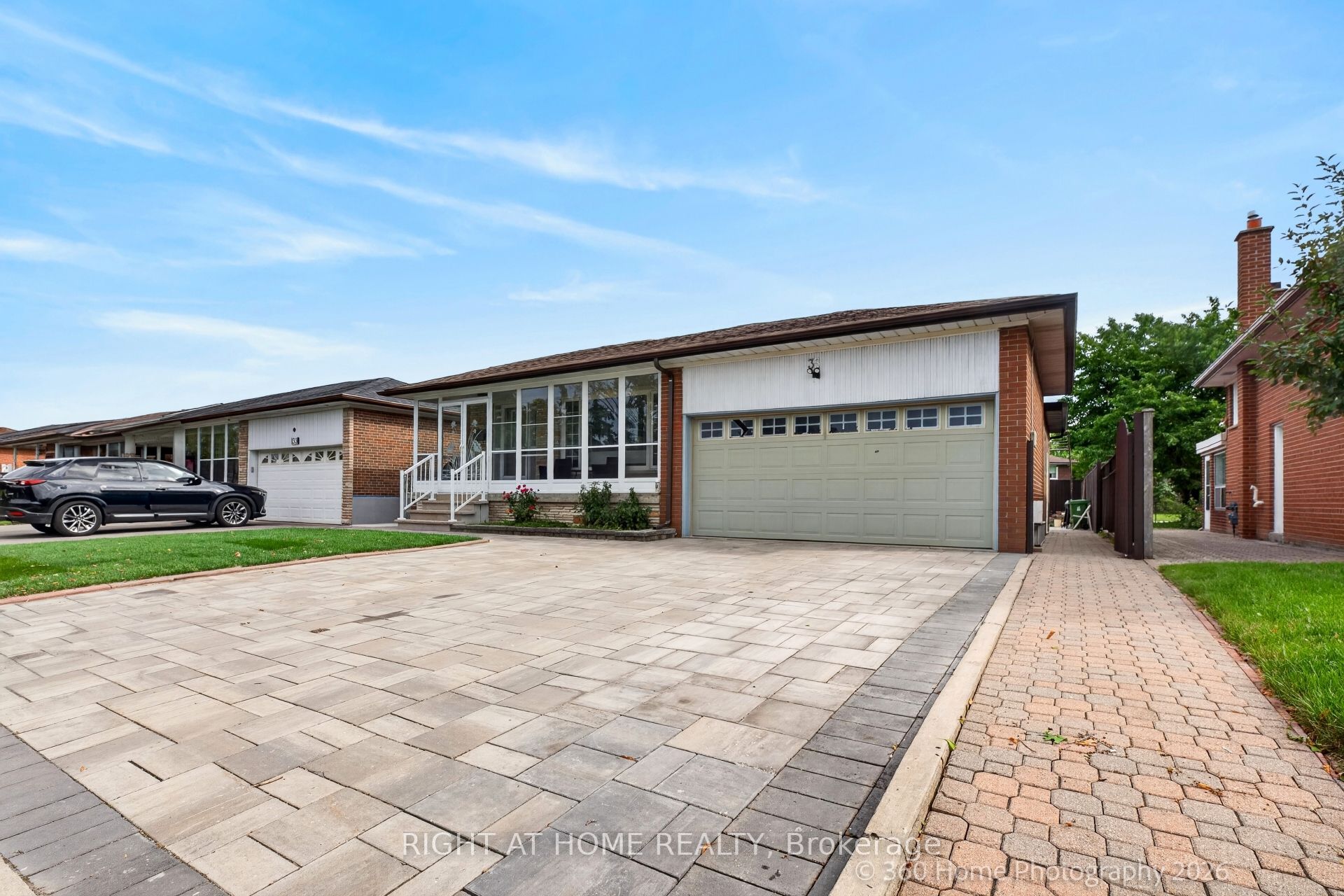 35 Wheelwright Crescent N, Toronto, ON M3N 1V2 photo 2