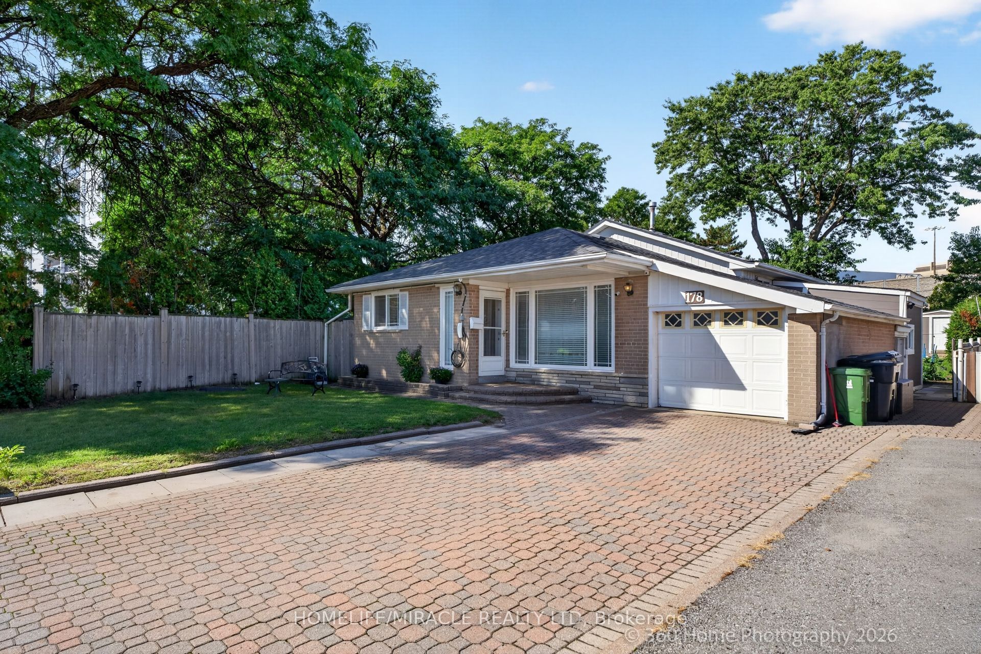 178 Kingsview Boulevard, Toronto, ON M9R 1V5 photo 5