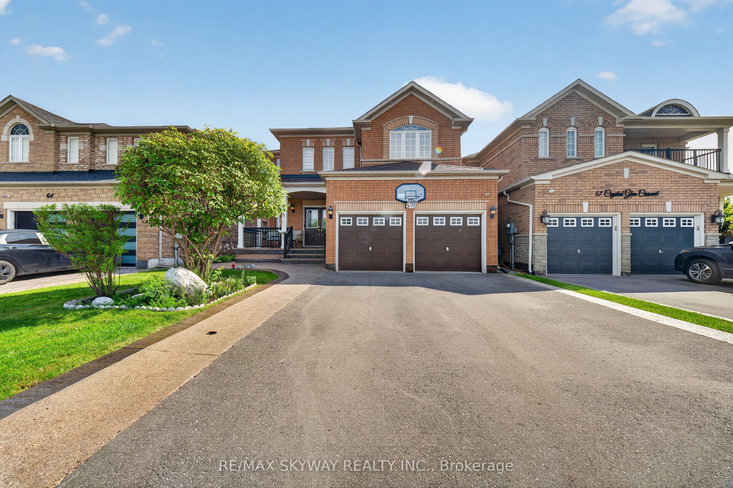 59 Crystal Glen Crescent, Brampton, ON L6X 0K2 photo 3